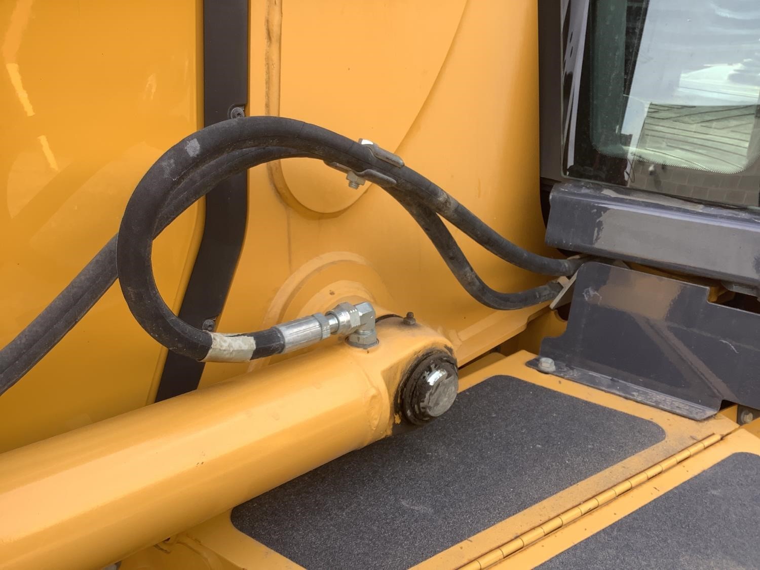 gallery 2015 John Deere 310SL 4x4 Loader Backhoe WExtendahoe, Compactor & Bucket