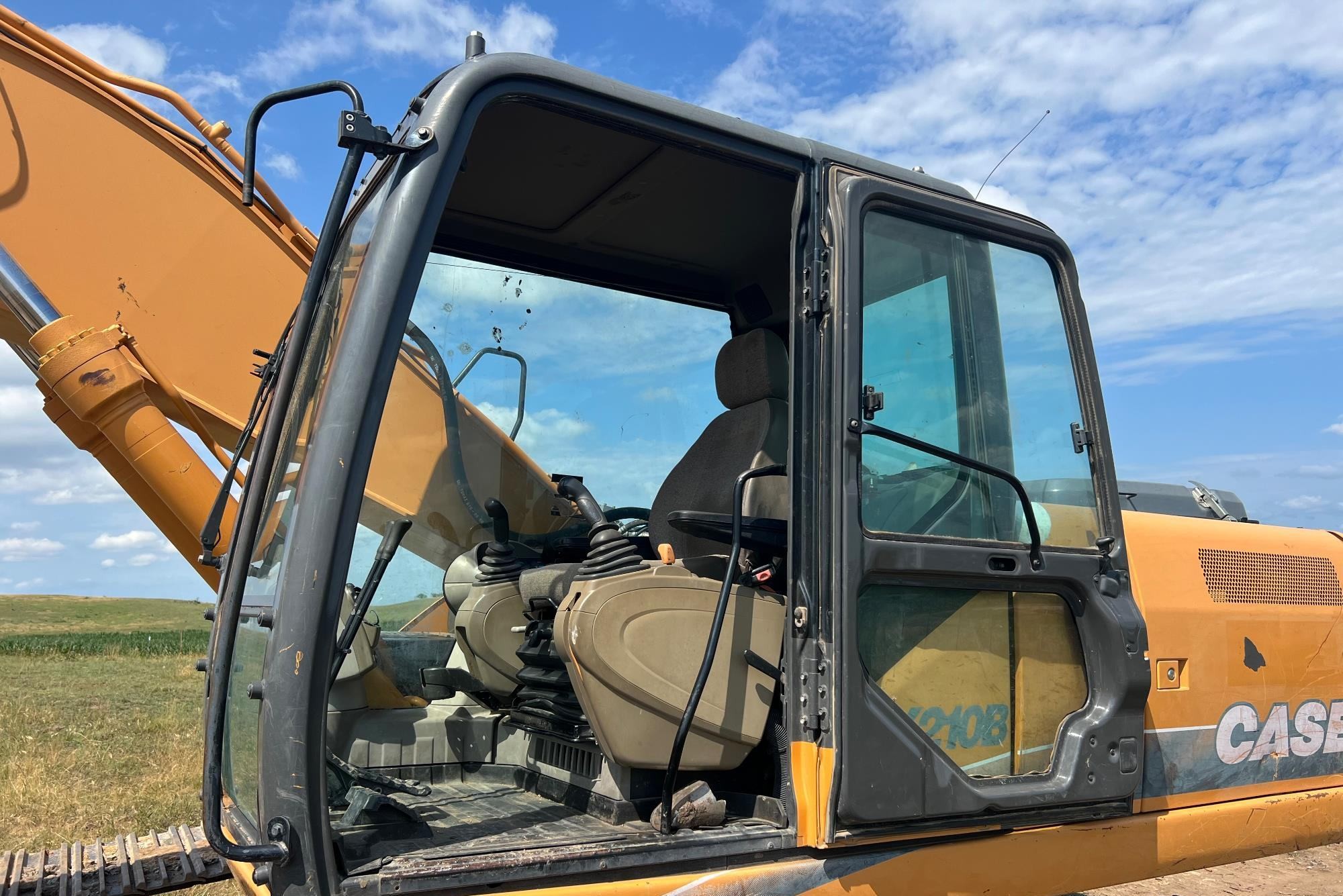 gallery 2012 Case CX210B Excavator