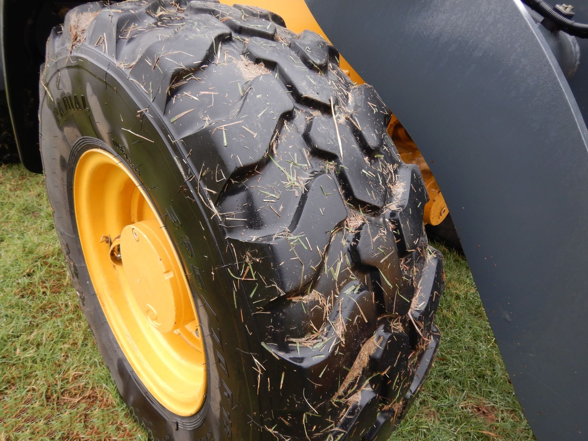 gallery 2018 John Deere 204L Wheel Loader
