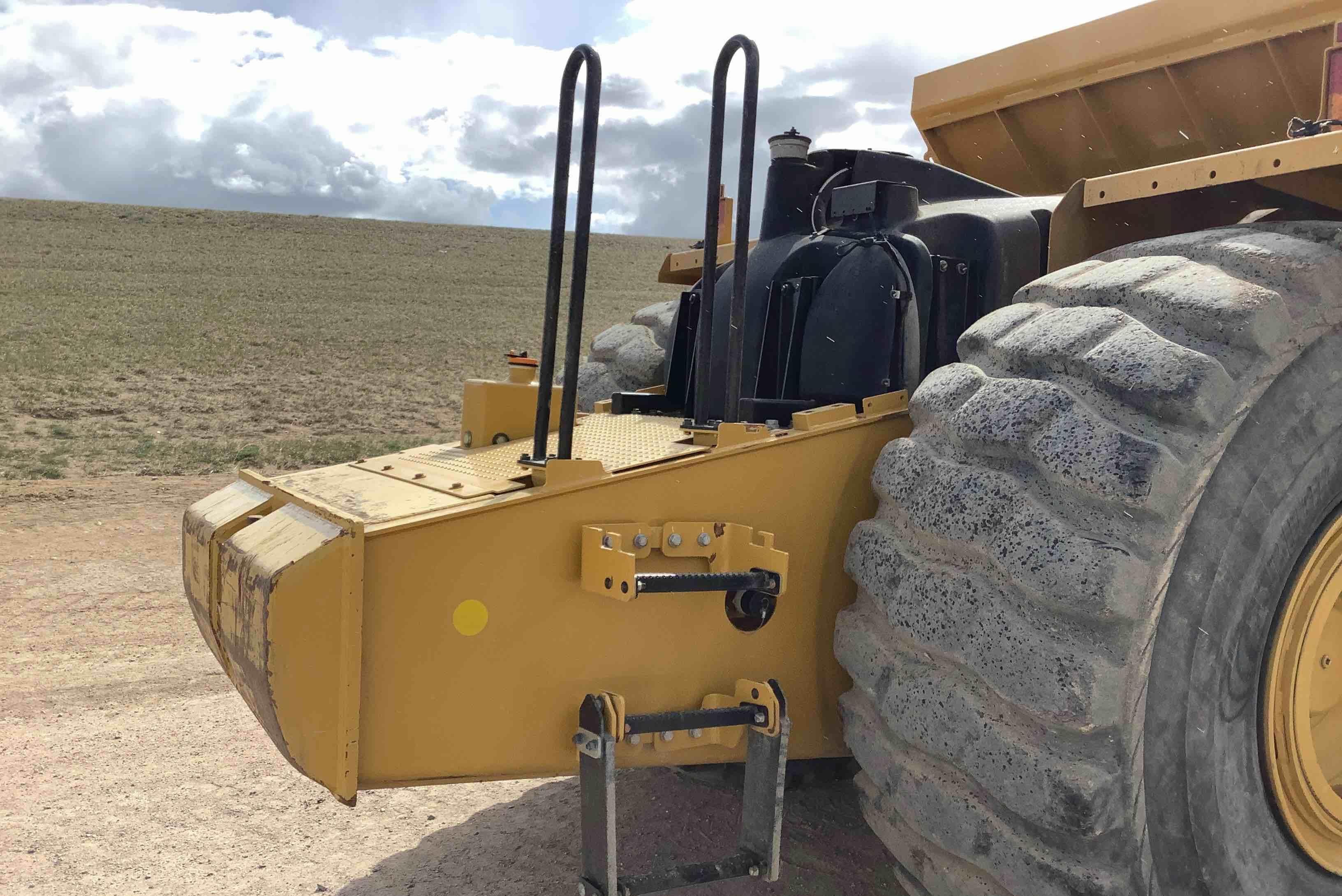 gallery 2017 Caterpillar 623K Self Propelled Elevating Scraper