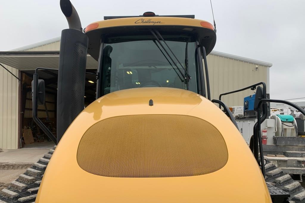 gallery 2013 Challenger MT765D Track Tractor