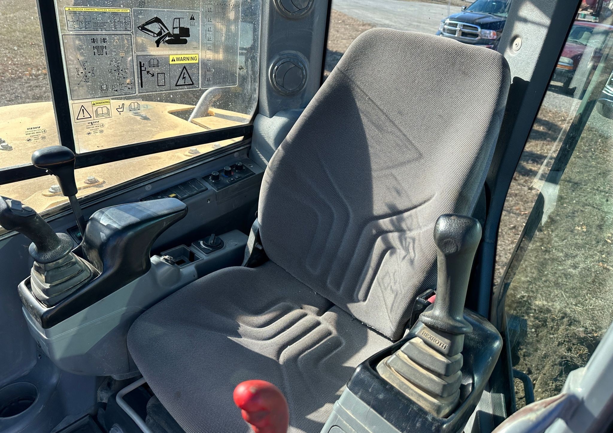gallery 2013 Volvo ECR88 mini excavator