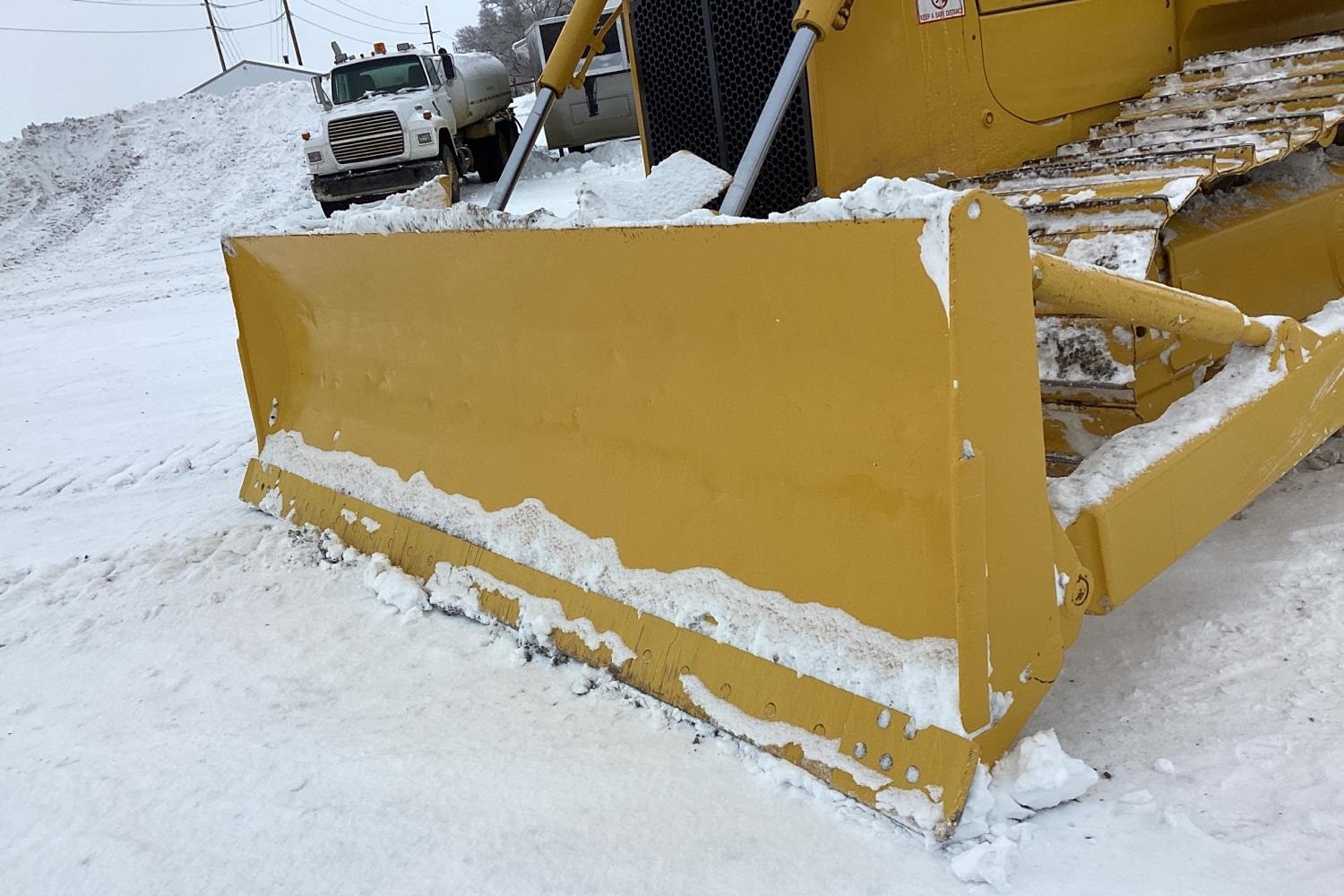 gallery 2017 Komatsu D65PX-18 Dozer