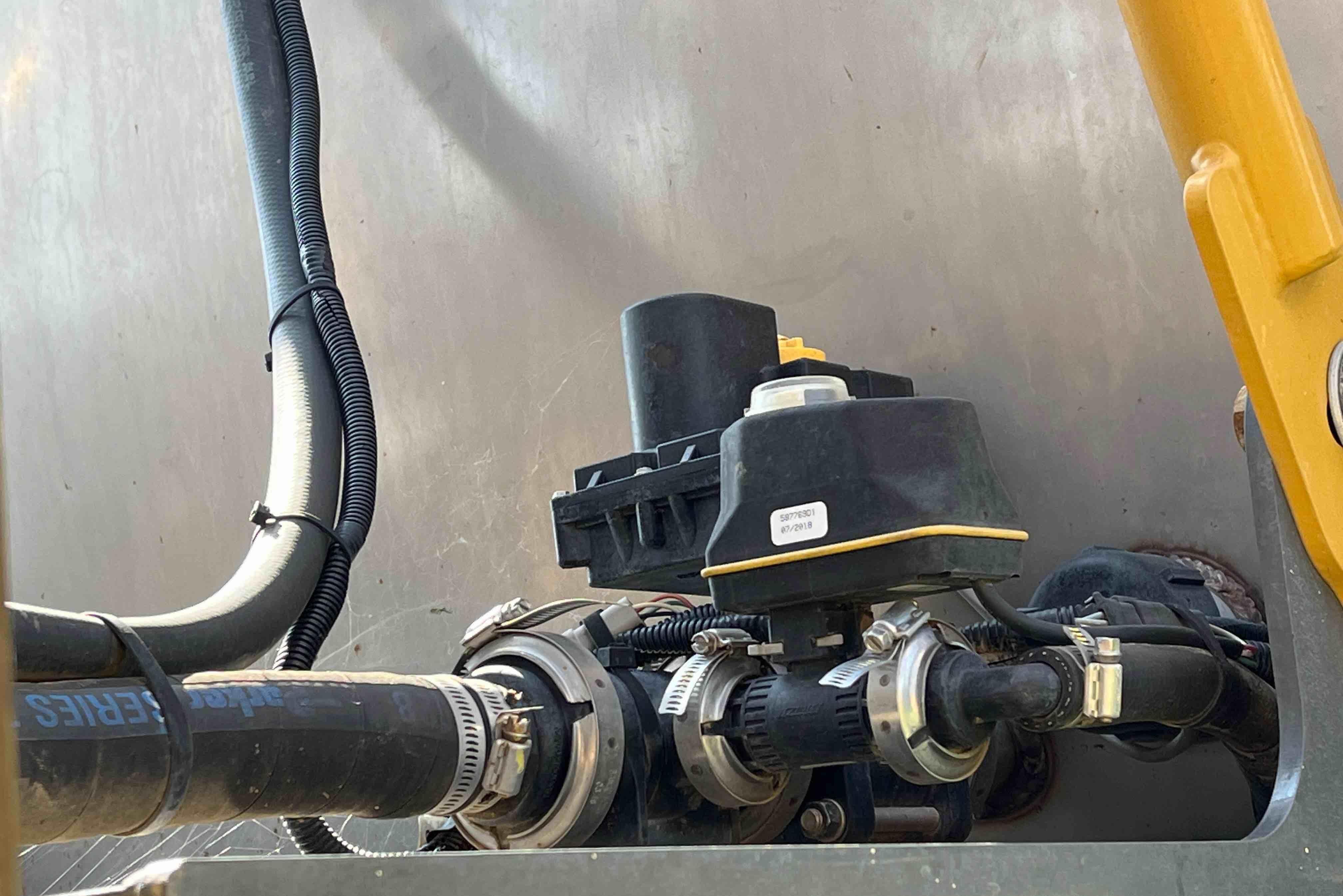 gallery 2019 RoGator RG1300C Self-Propelled Sprayer