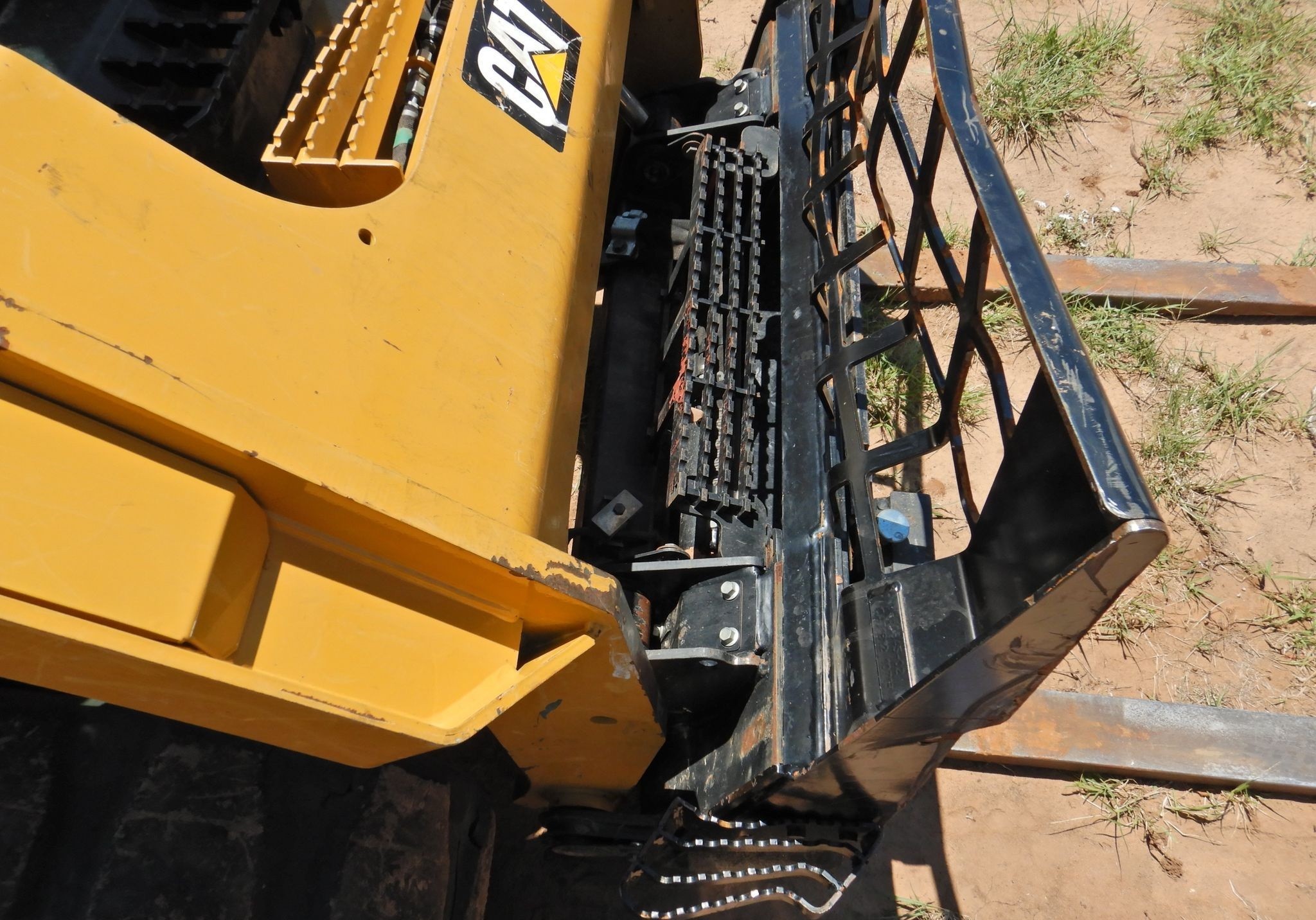 gallery 2019 Caterpillar 289D tracked skid steer loader