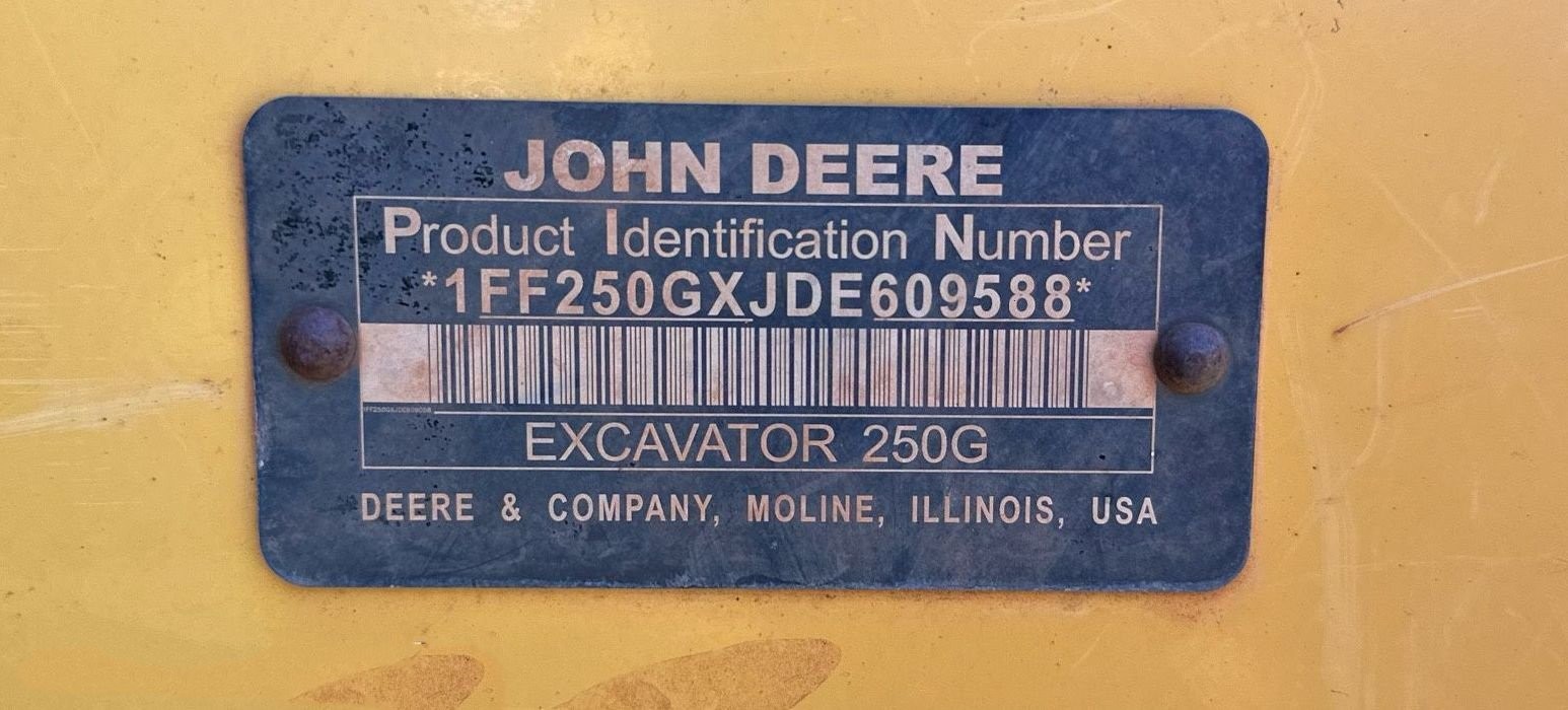gallery 2014 John Deere 250G LC excavator