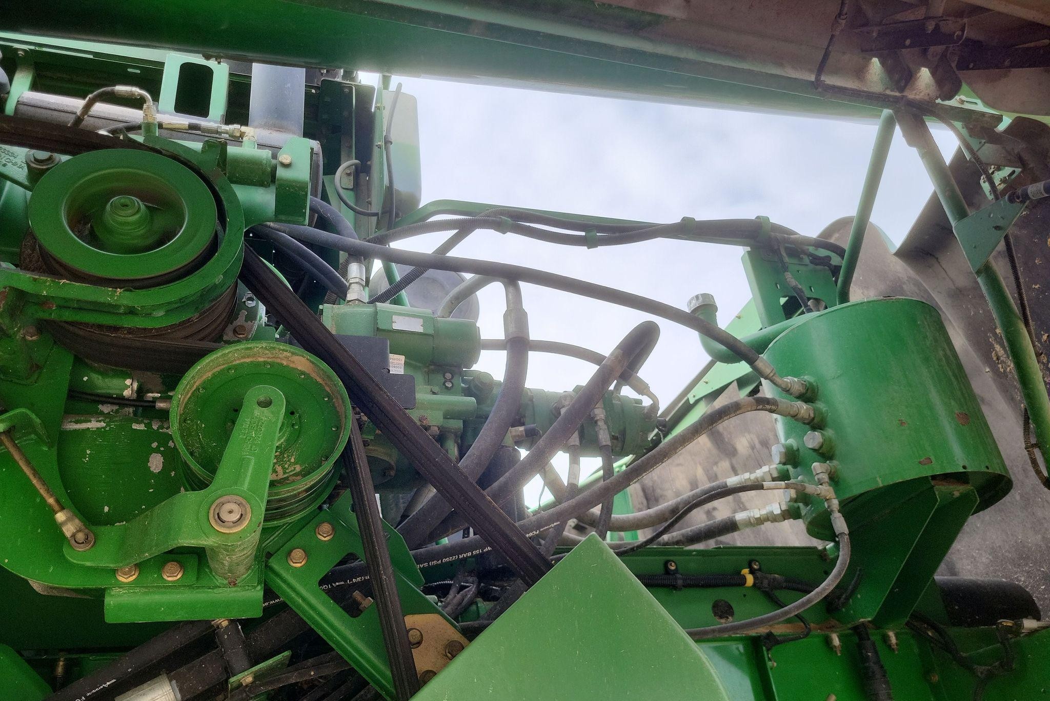 gallery 2008 John Deere 9770 STS RWA combine