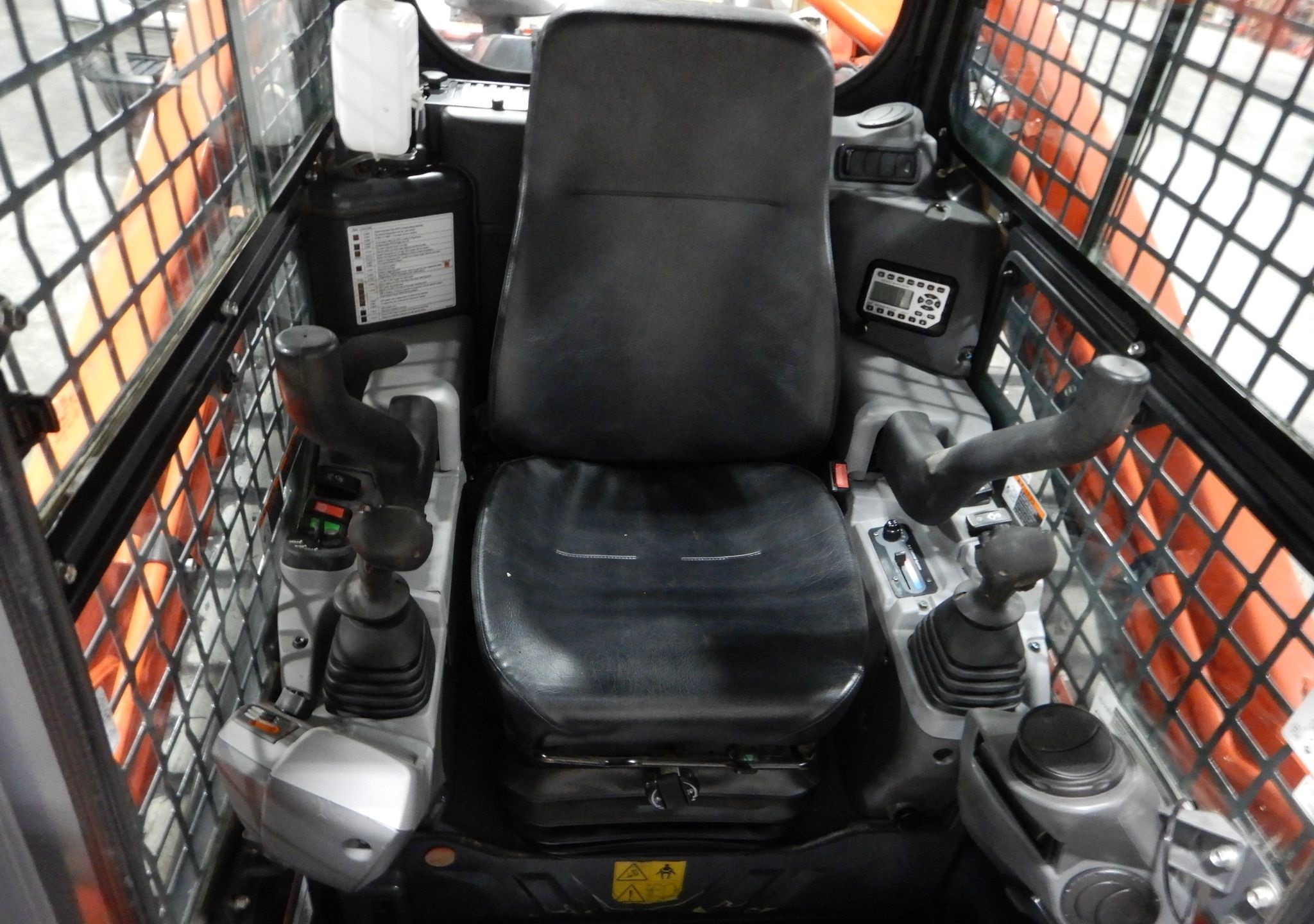 gallery 2019 Kubota SVL95-2S tracked skid steer loader