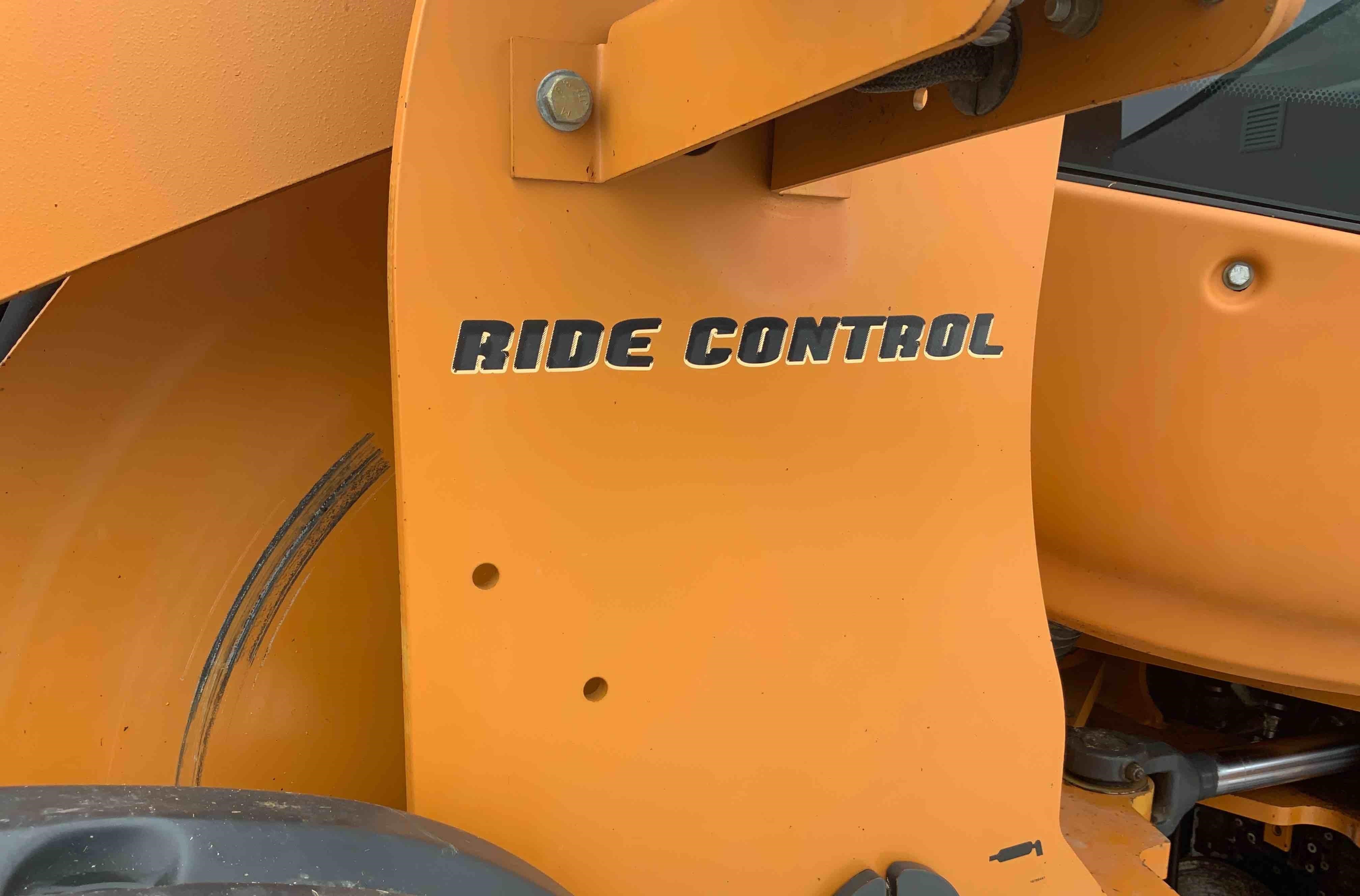 gallery 2012 Case 621F Wheel Loader