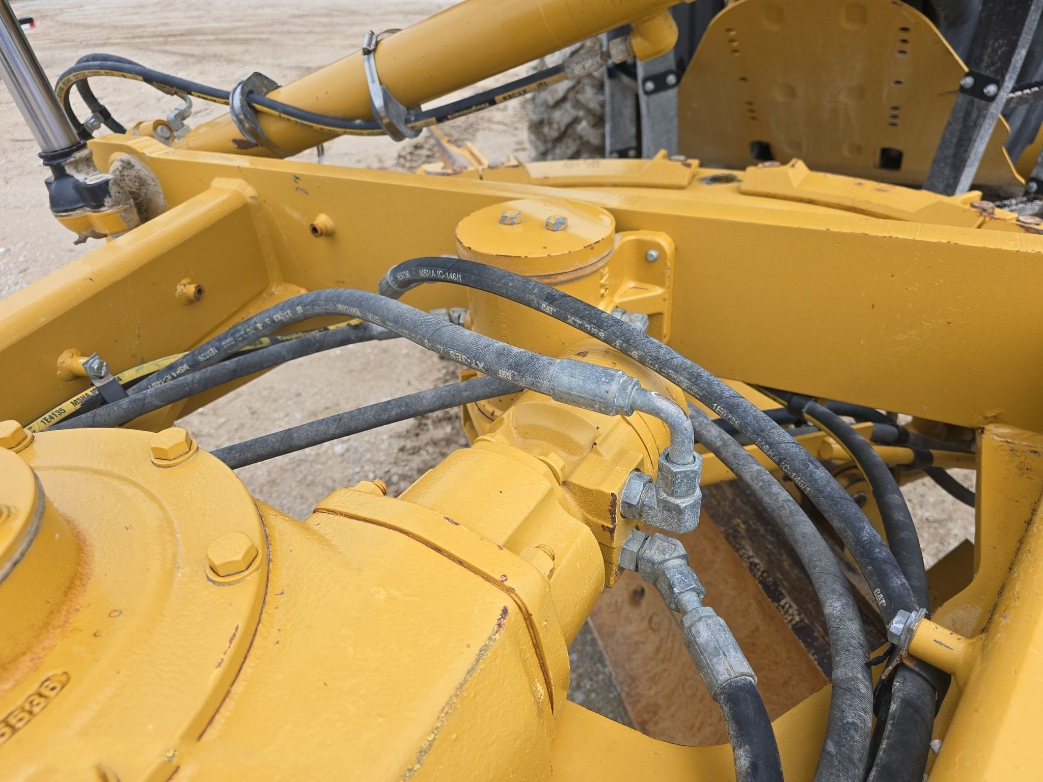 gallery 2012 Caterpillar 140M2 motor grader