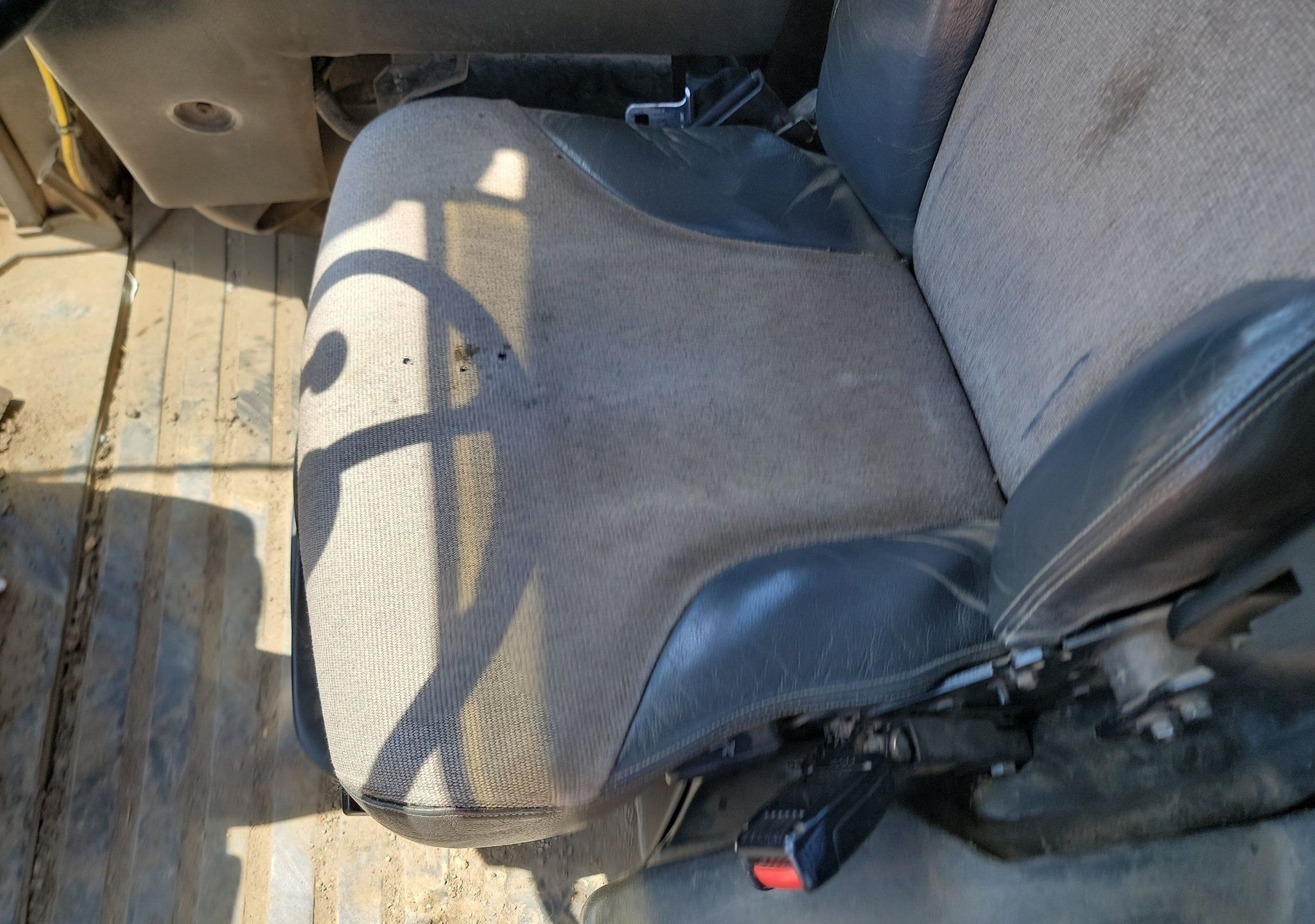 gallery 2012 John Deere 744K wheel loader