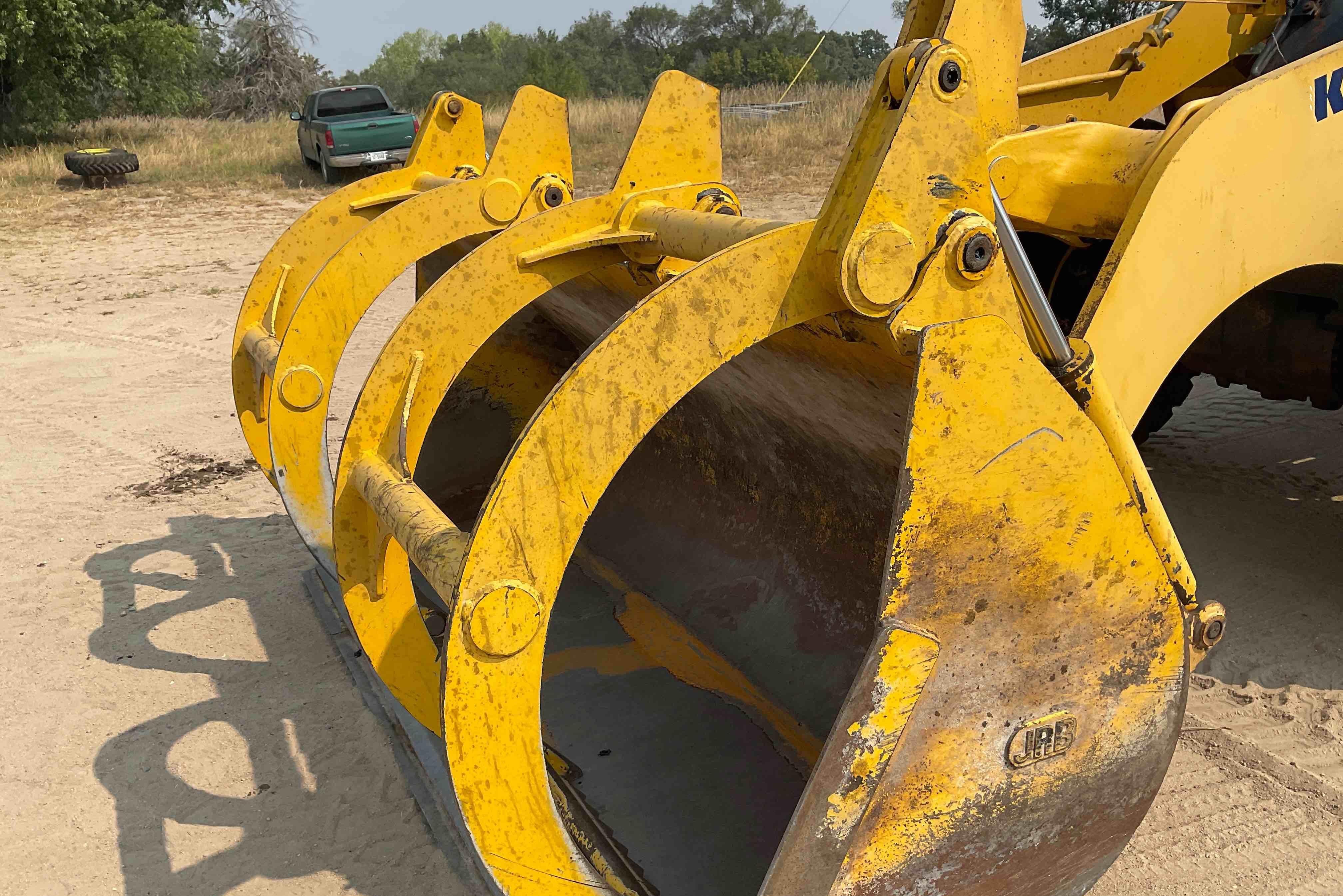 gallery 2008 Komatsu WA320-5L Wheel Loader W/Grapple