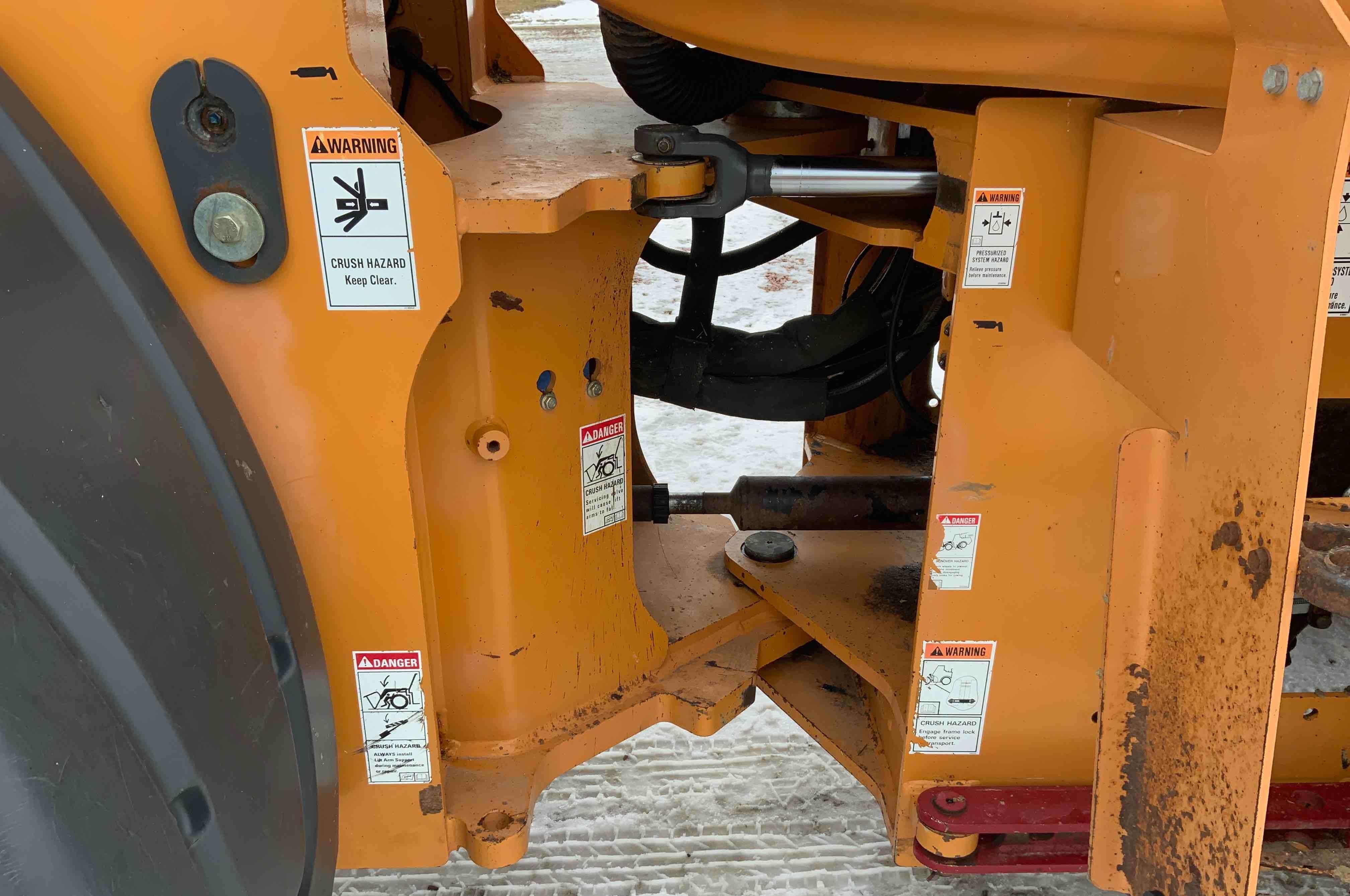 gallery 2012 Case 621F Wheel Loader