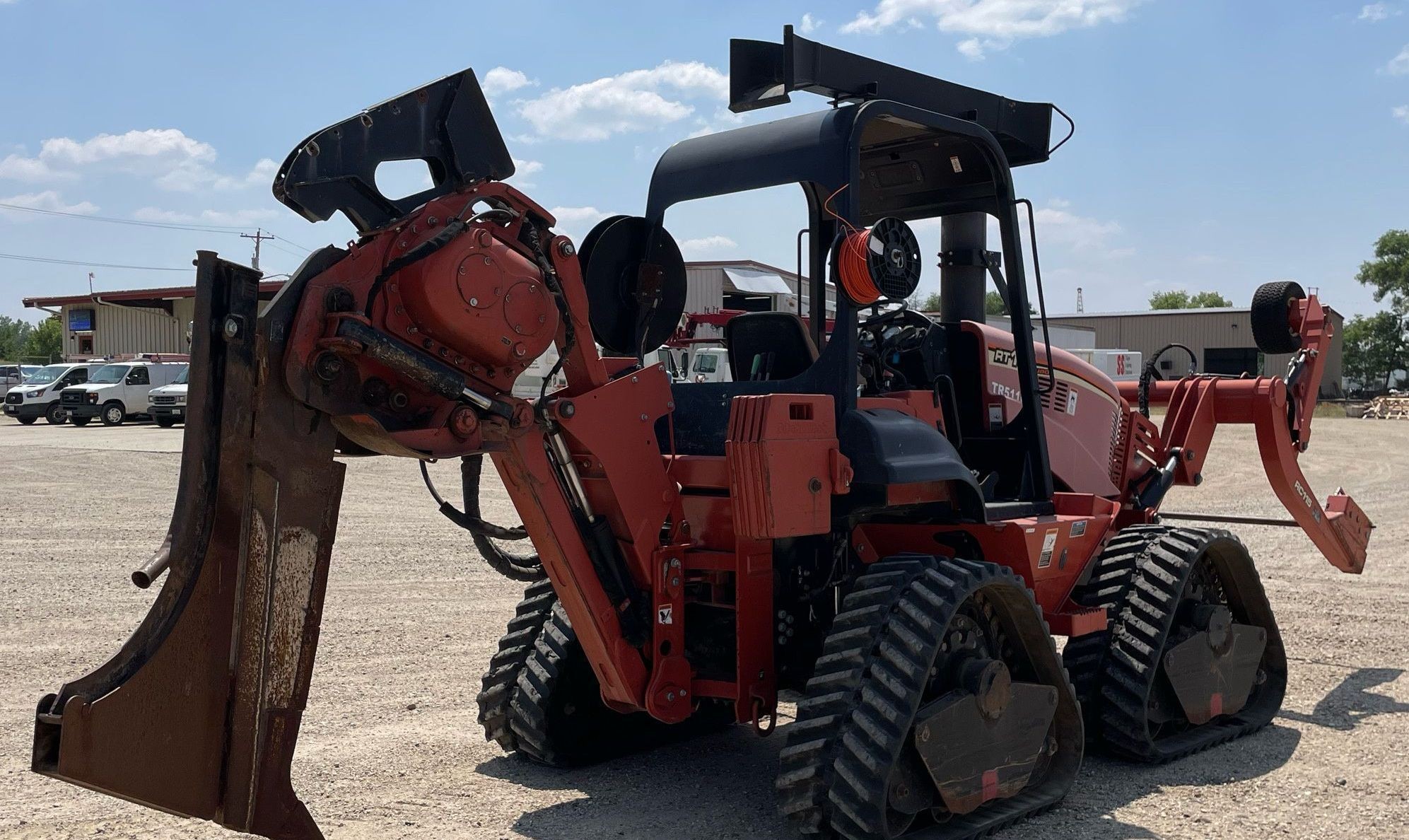 gallery 2011 Ditch Witch RT115 Quad vibratory cable plow