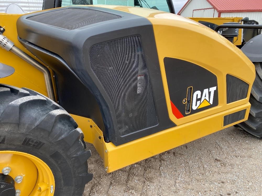 gallery 2019 Caterpillar TH408D 4x4x4 Handler