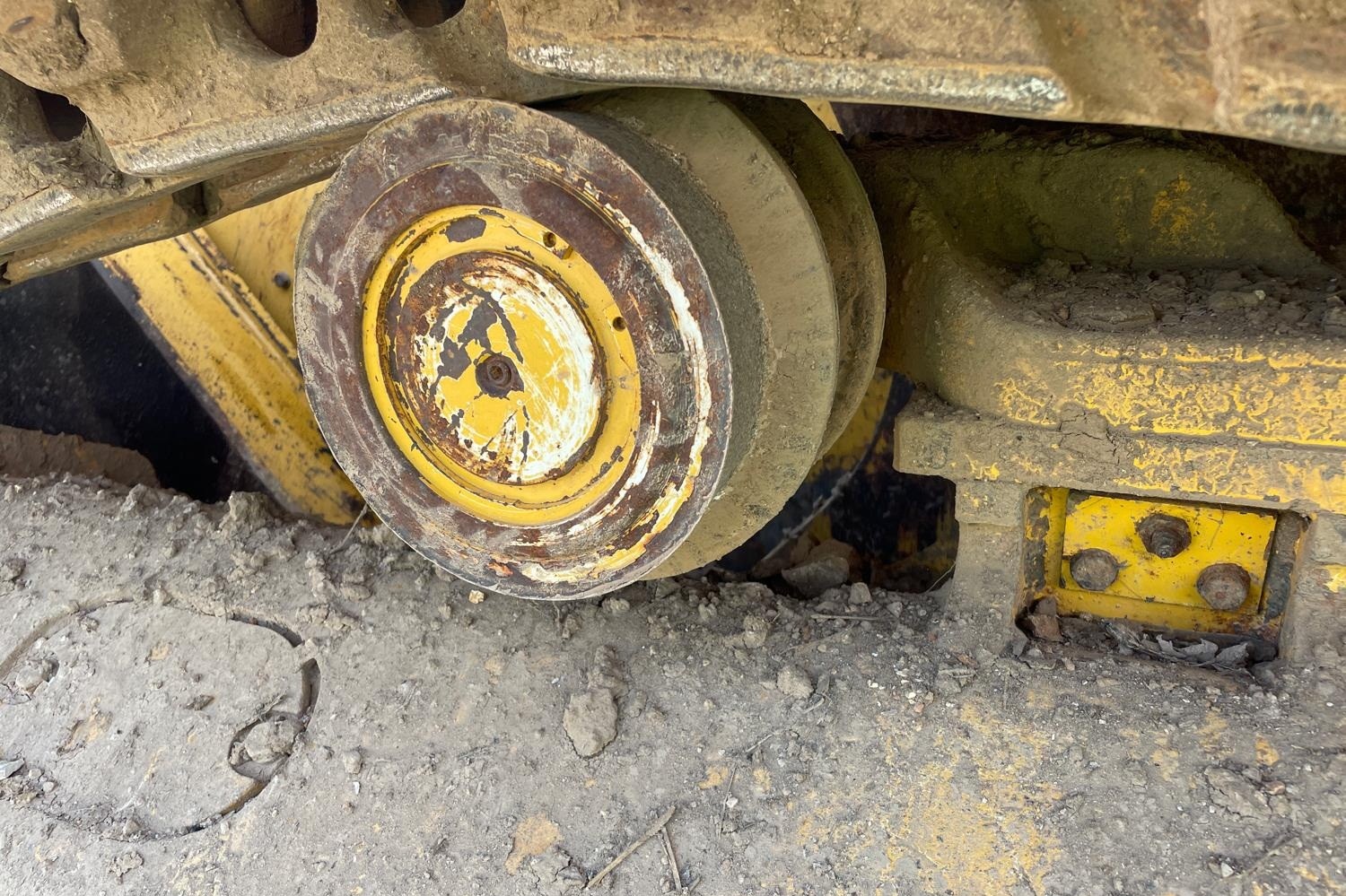 gallery 2007 John Deere 850J LT Dozer WMulti-Shank Ripper