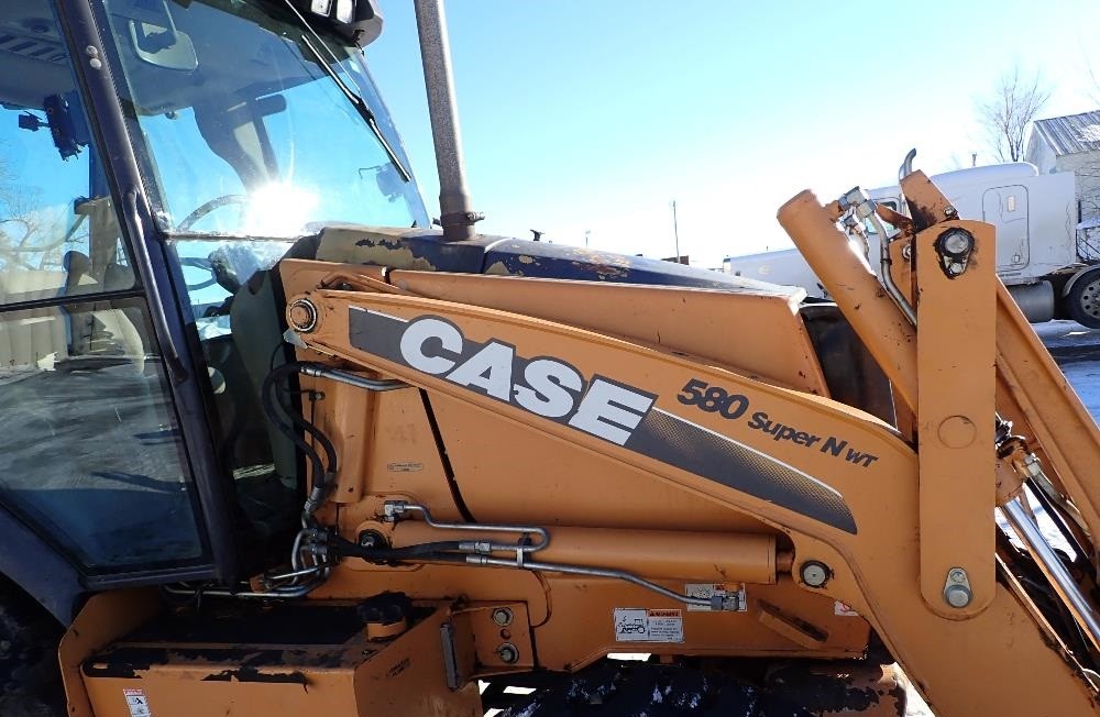 gallery 2011 Case 580 Super N WT 4x4 Backhoe WExtendahoe