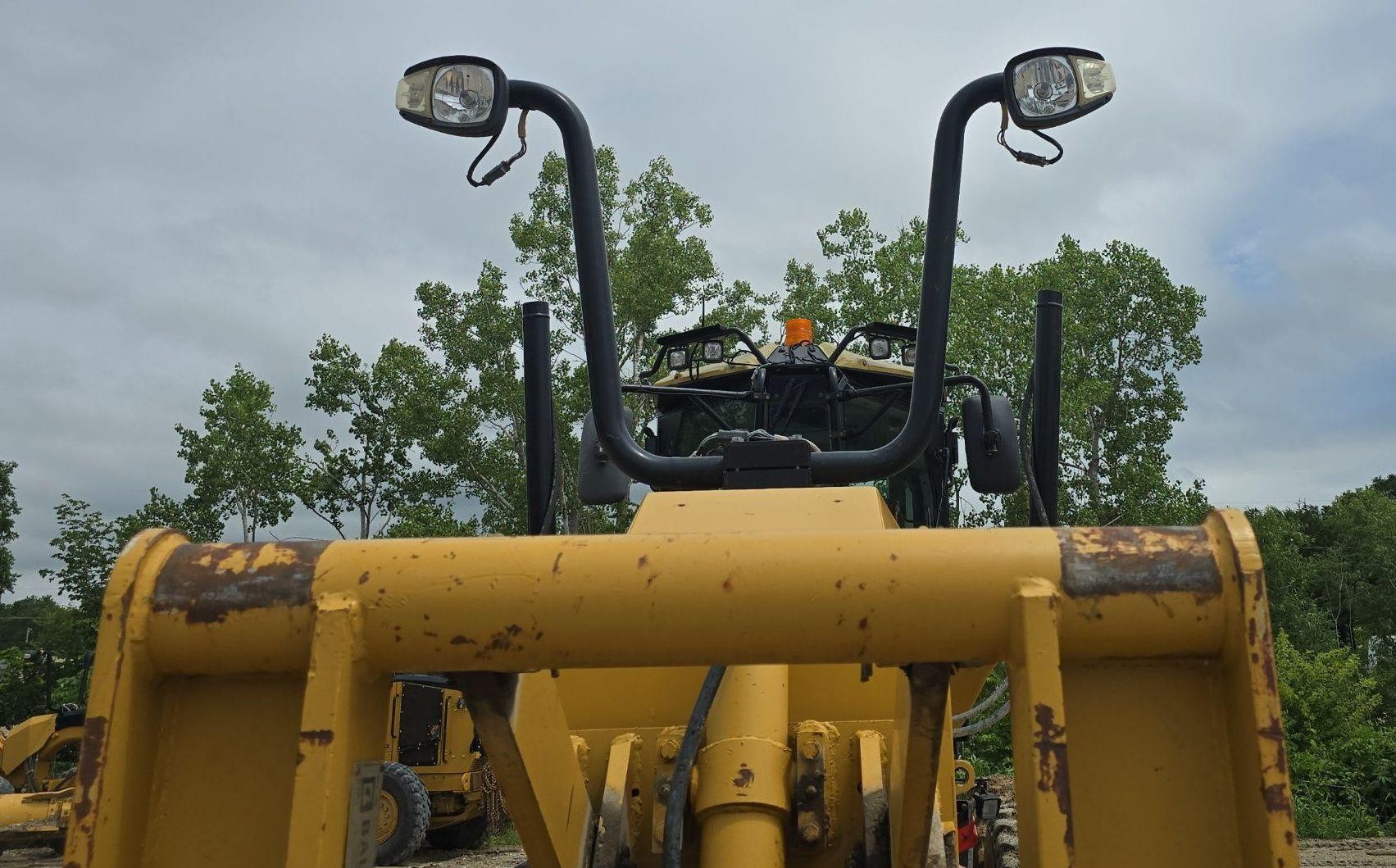 gallery 2012 Caterpillar 140M2 motor grader