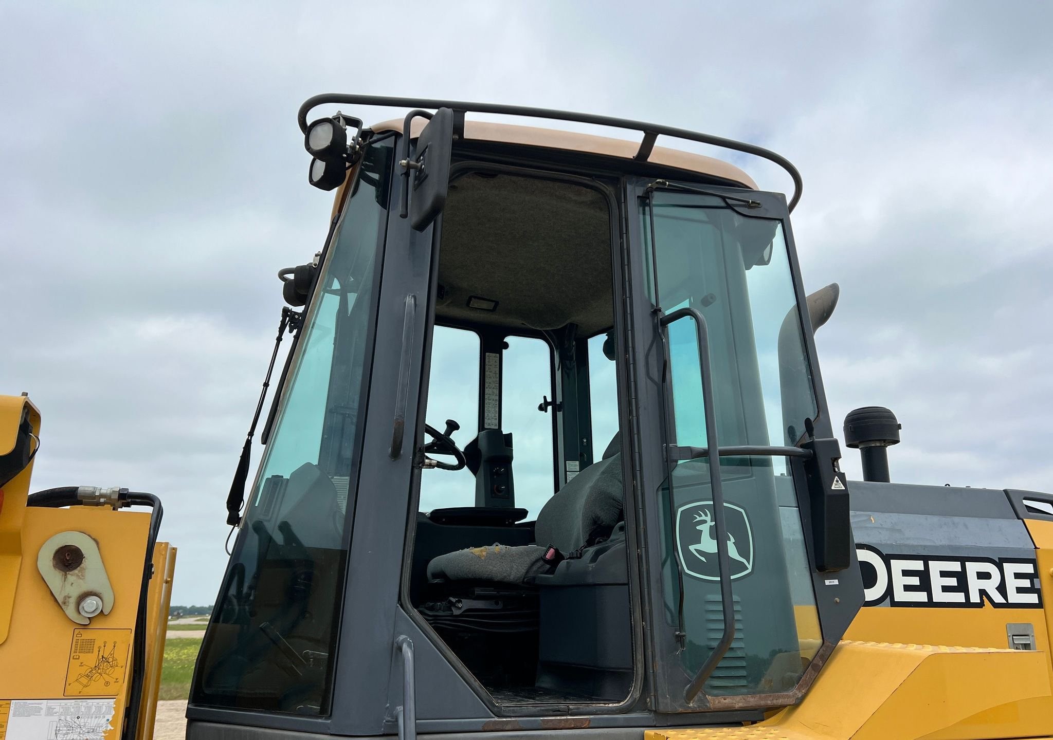 gallery 2012 John Deere 524K wheel loader