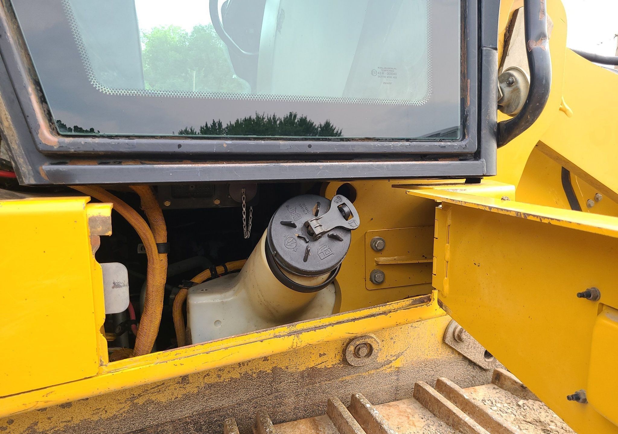 gallery 2008 Caterpillar 963D track loader