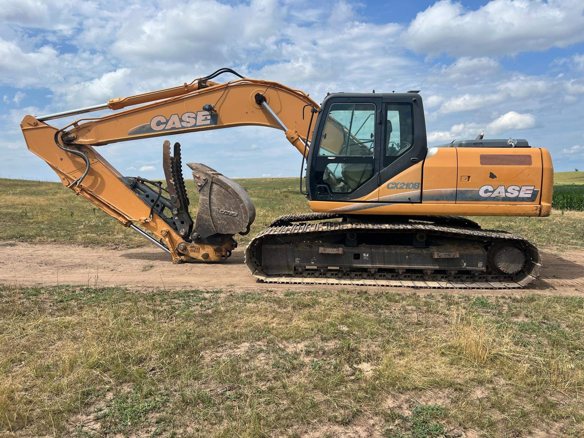 gallery 2012 Case CX210B Excavator