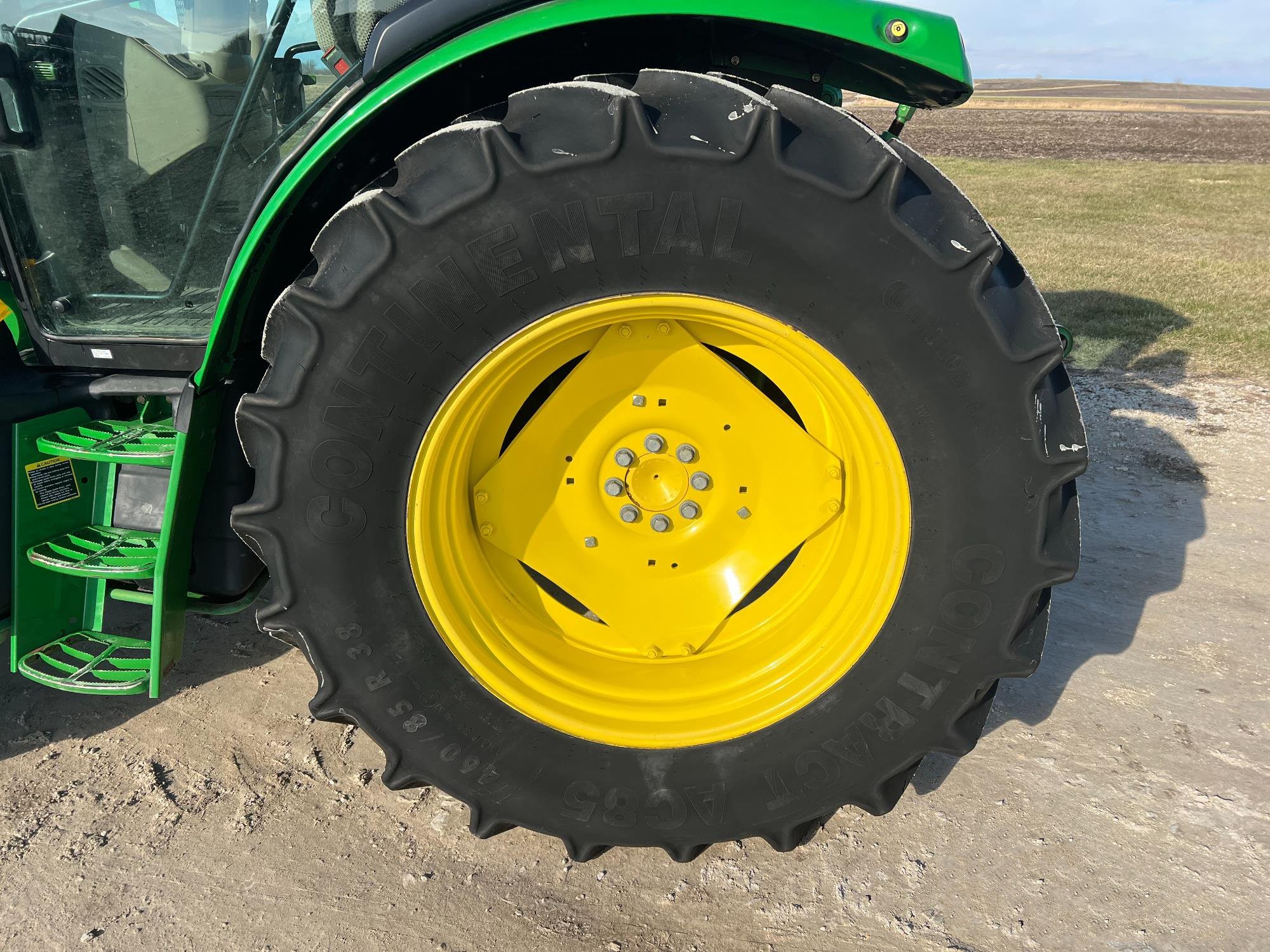 gallery 2013 John Deere 6125R MFWD Tractor Loader