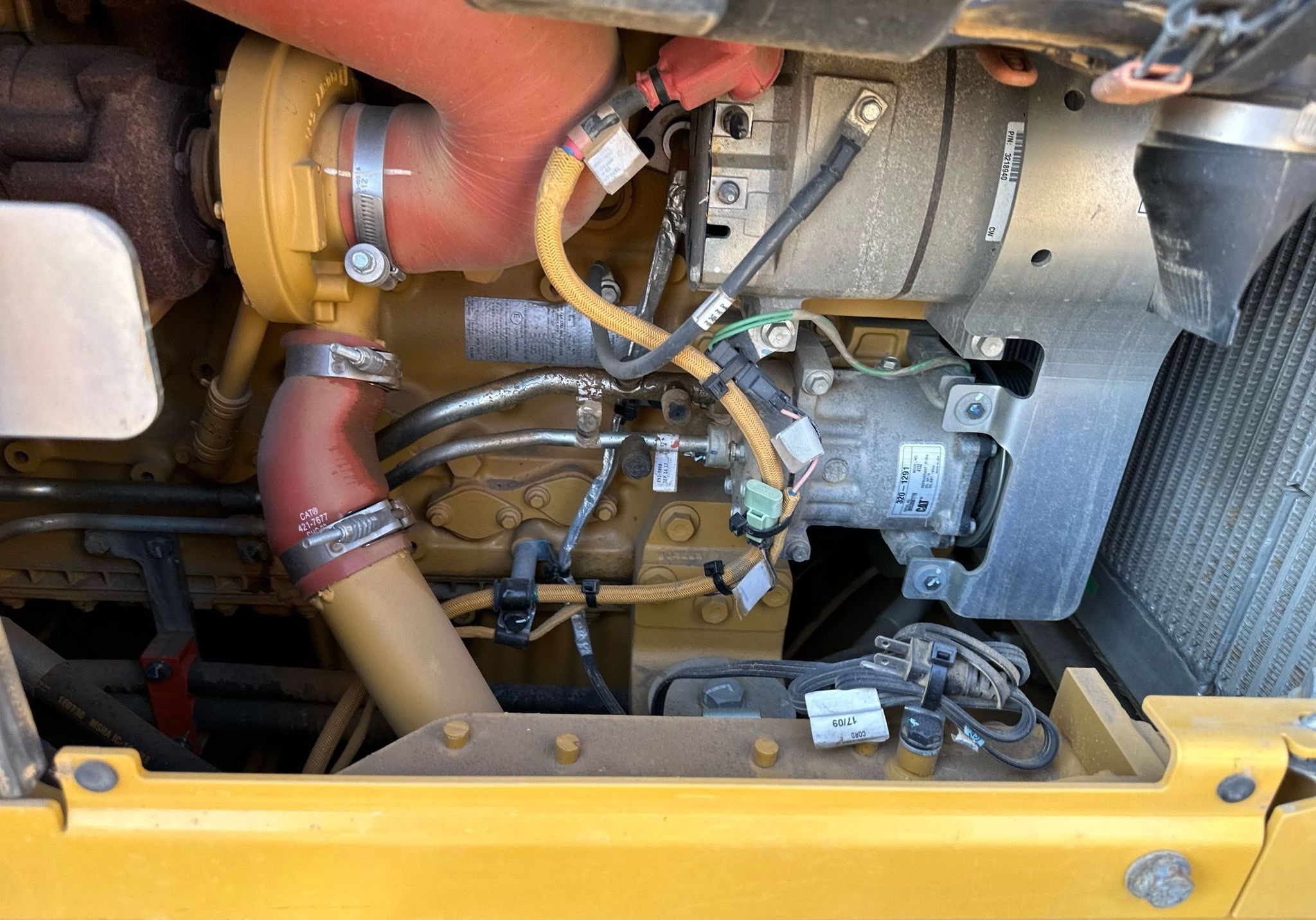 gallery 2018 Caterpillar 953K track loader