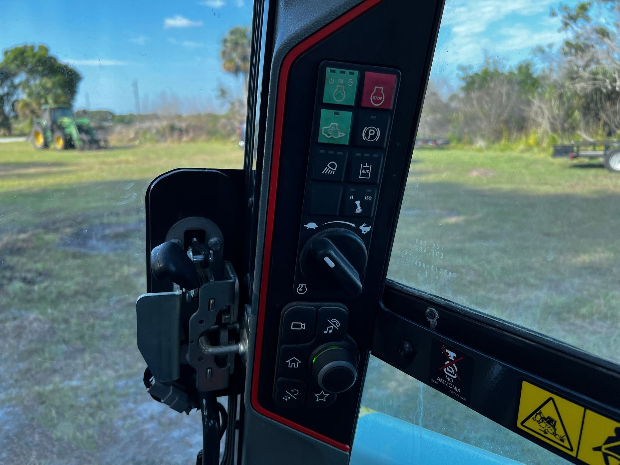 gallery 2022 Bobcat T66 tracked skid steer loader