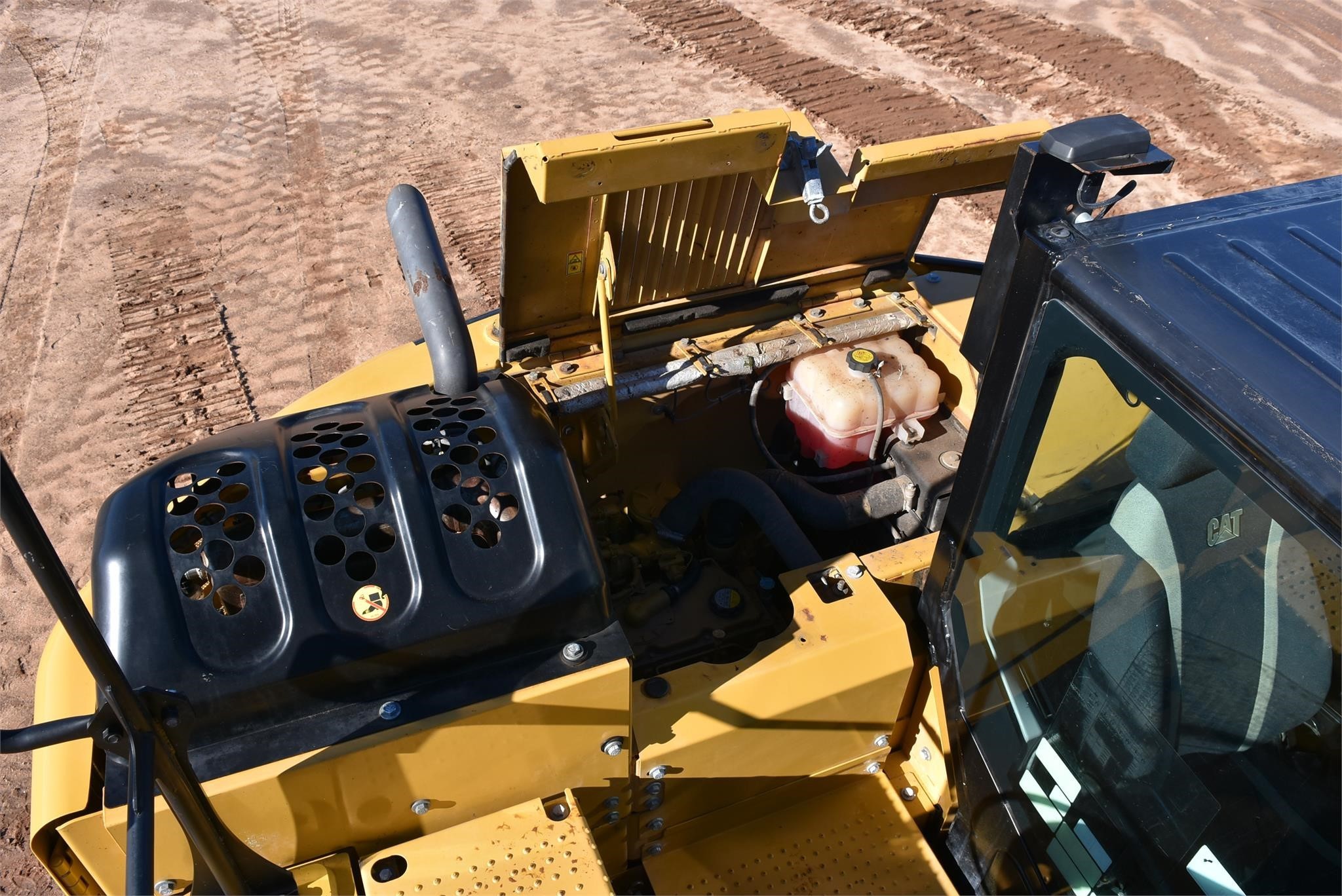 gallery 2018 CATERPILLAR 315F LCR