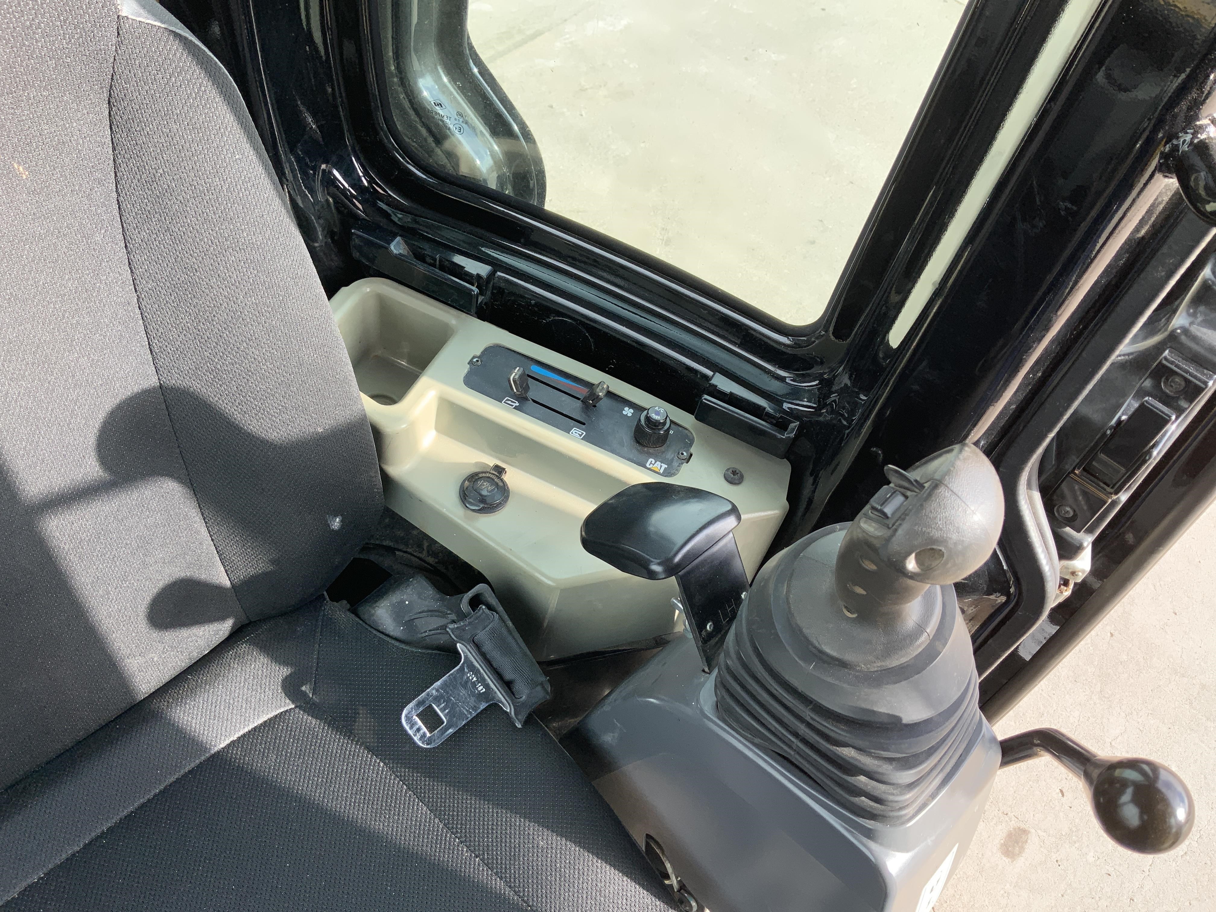 gallery 2014 Caterpillar 305E Mini Excavator