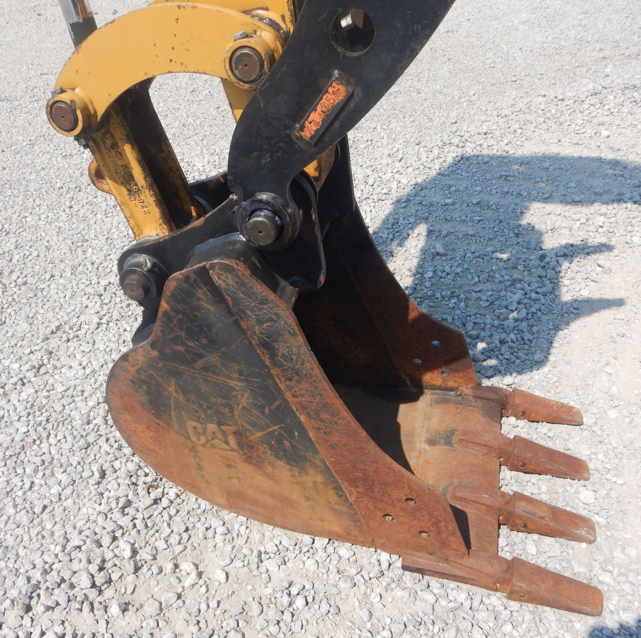 gallery 2014 Caterpillar 303.5E mini excavator