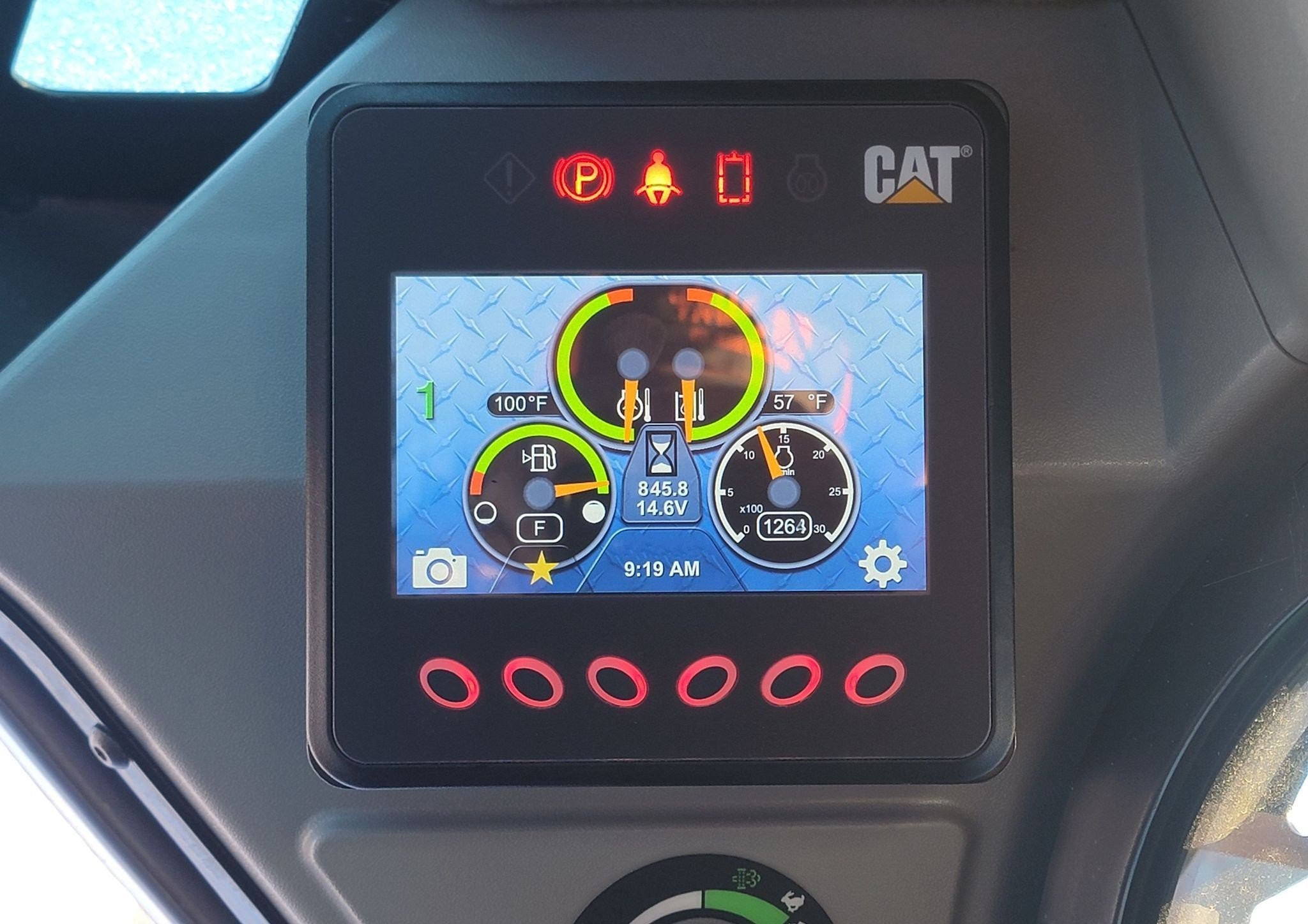 gallery 2021 Caterpillar 242D3 skid steer loader