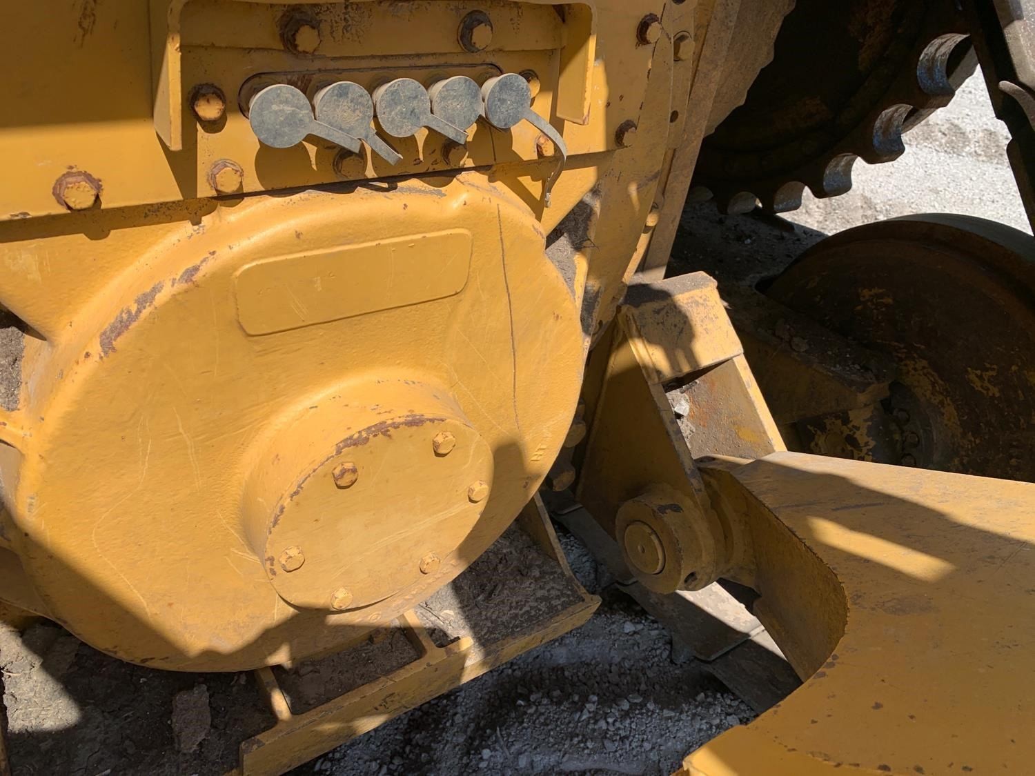 gallery 2005 Caterpillar D6R XL Ll Dozer WRipper