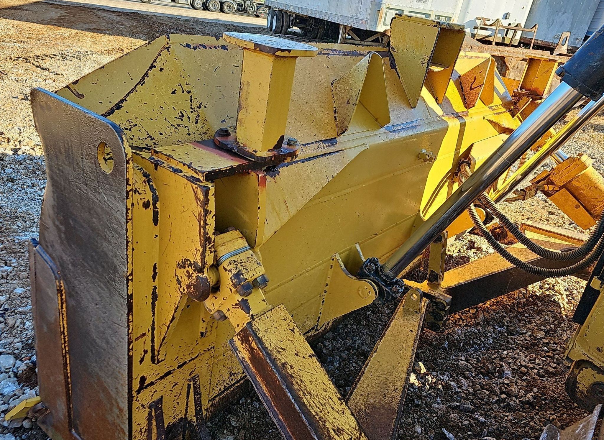 gallery 2014 Caterpillar D6T XL dozer