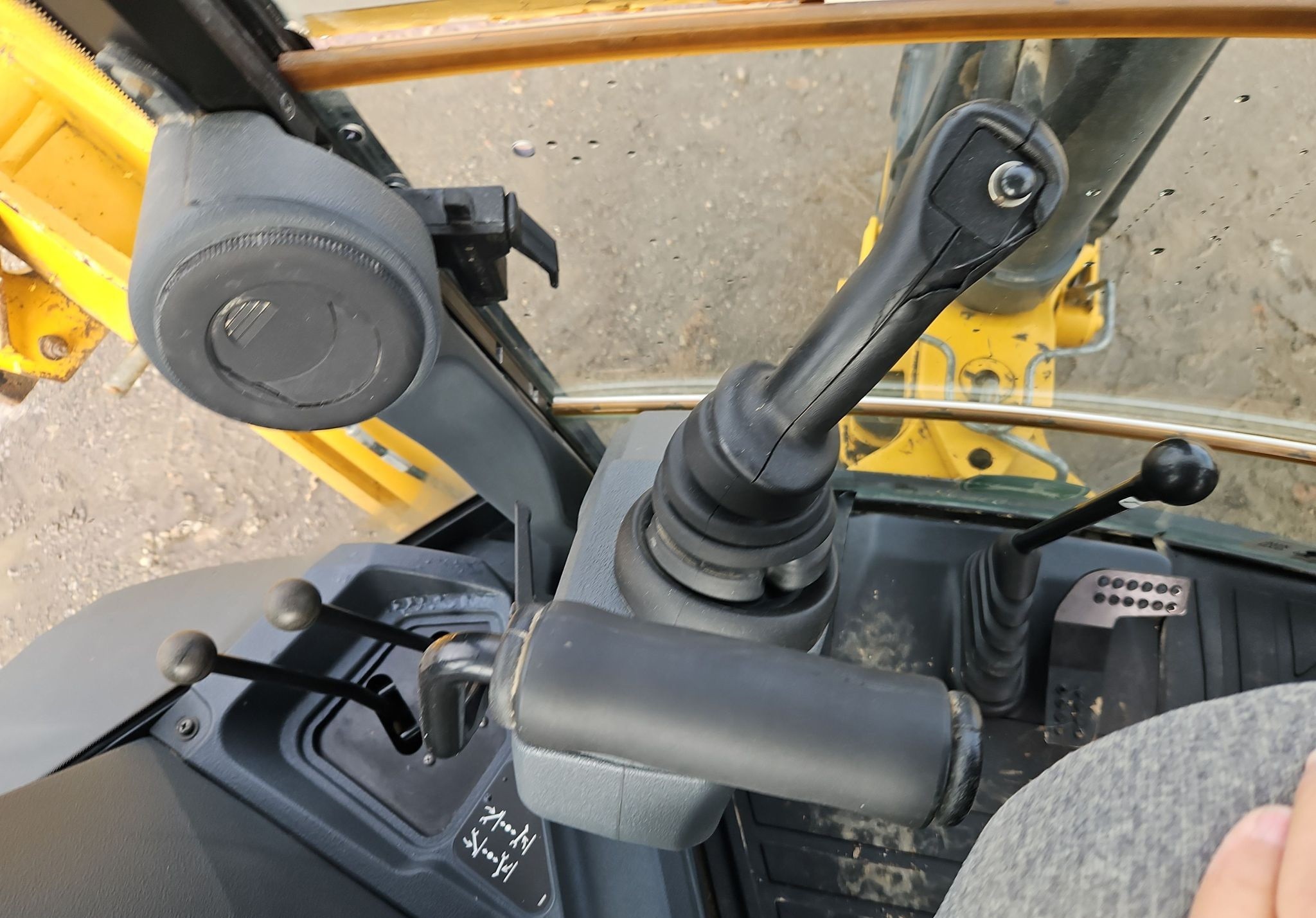 gallery 2016 John Deere 310SL backhoe