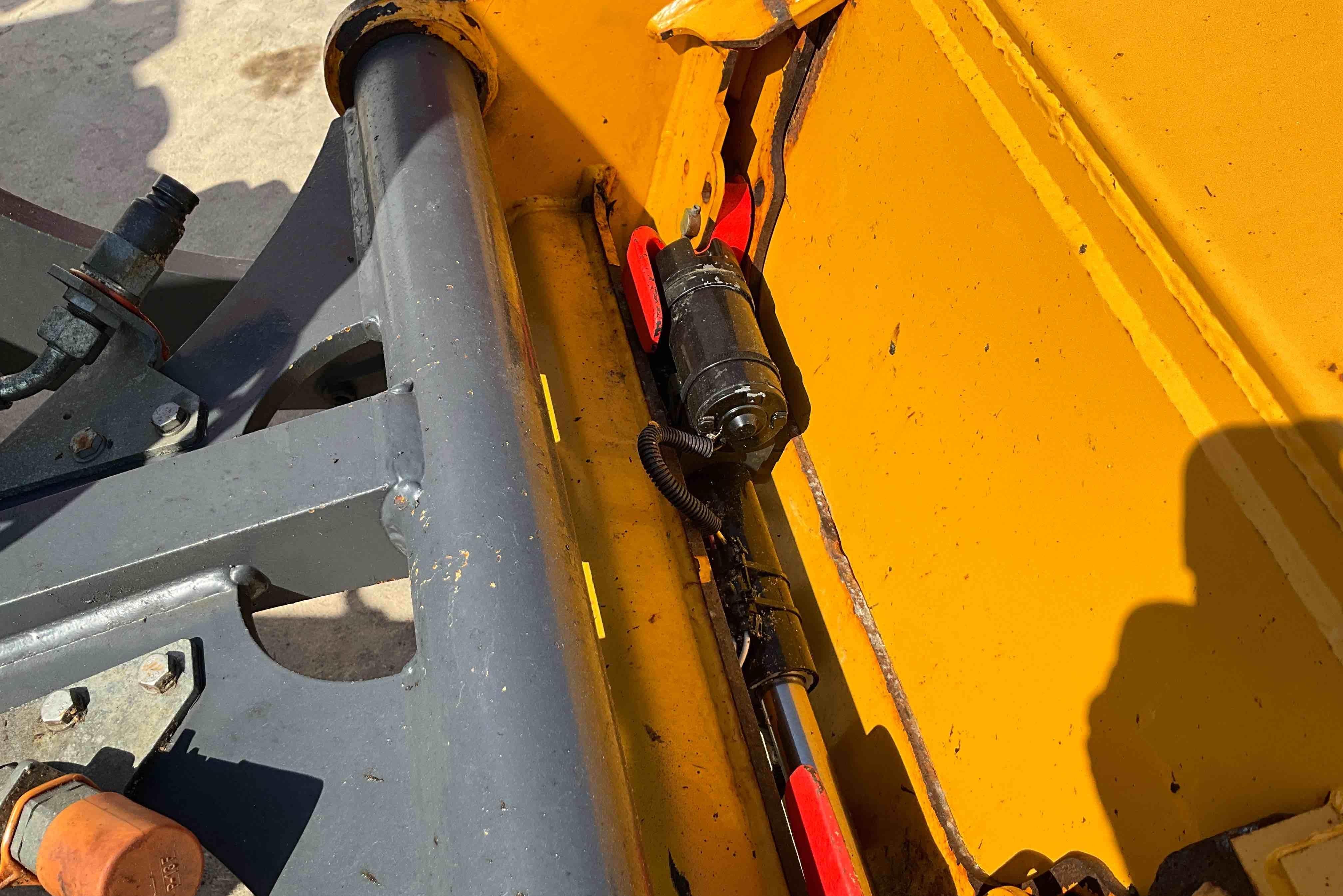 gallery 2021 John Deere 244L Wheel Loader