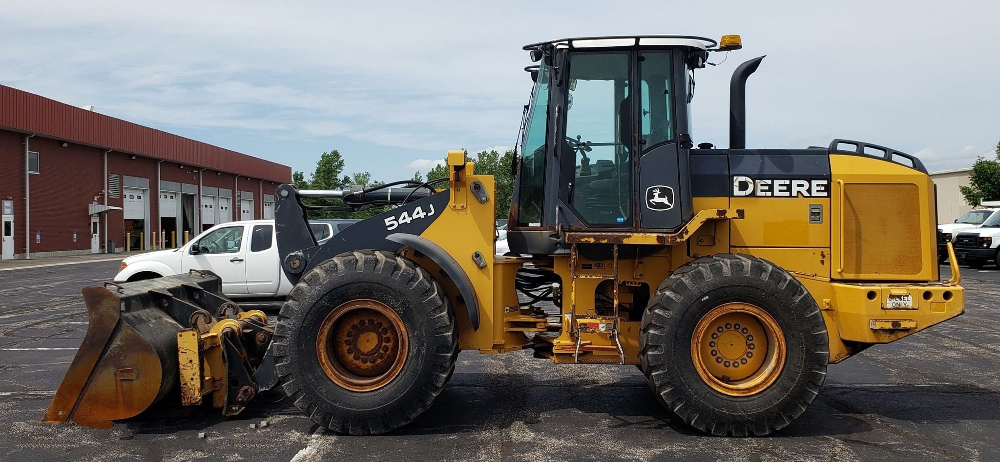 gallery 2004 John Deere 544J wheel loader