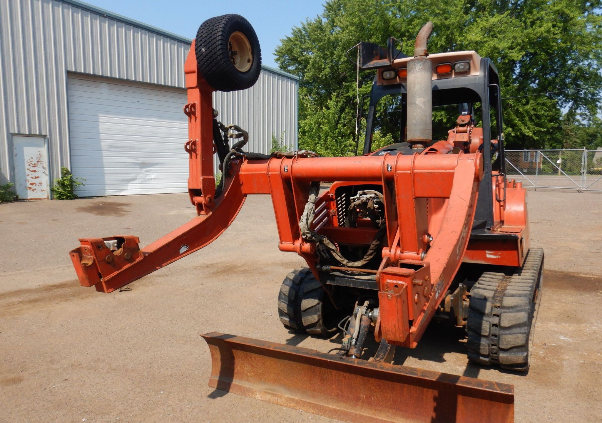 gallery 2004 Ditch Witch HT115 cable plow