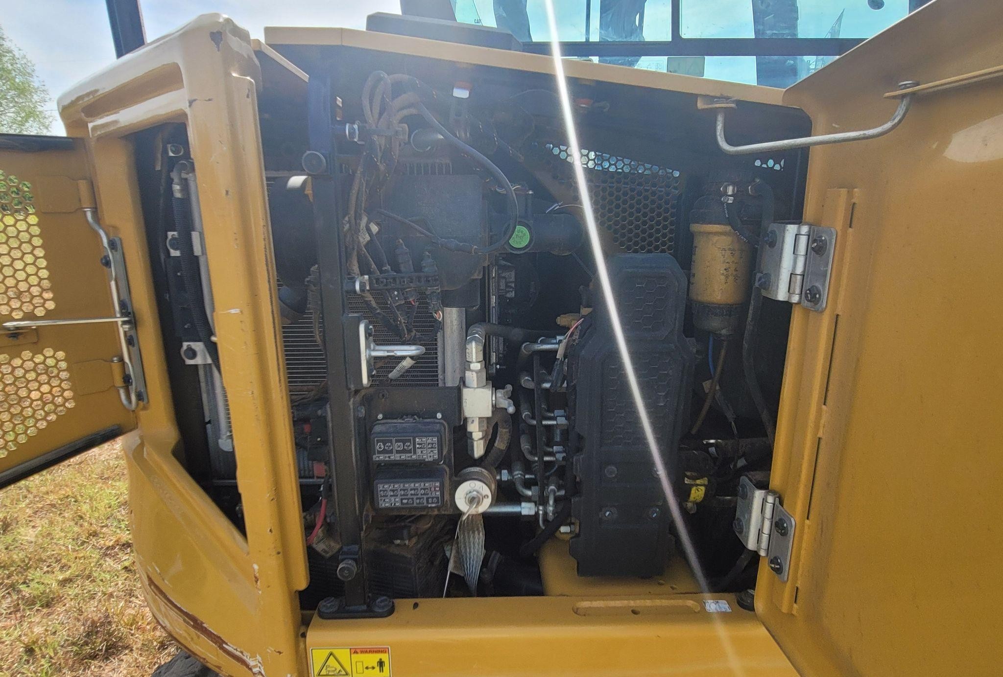 gallery 2019 Caterpillar 306CR  mini excavator