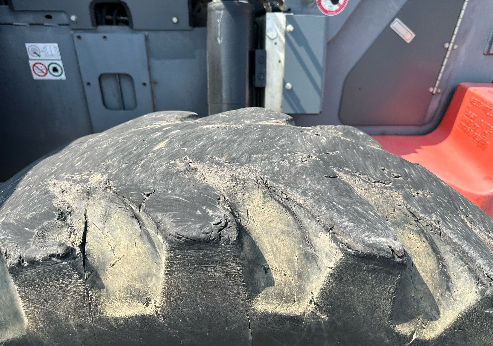 gallery 2018 Skyjack SJ1056 TH telehandler