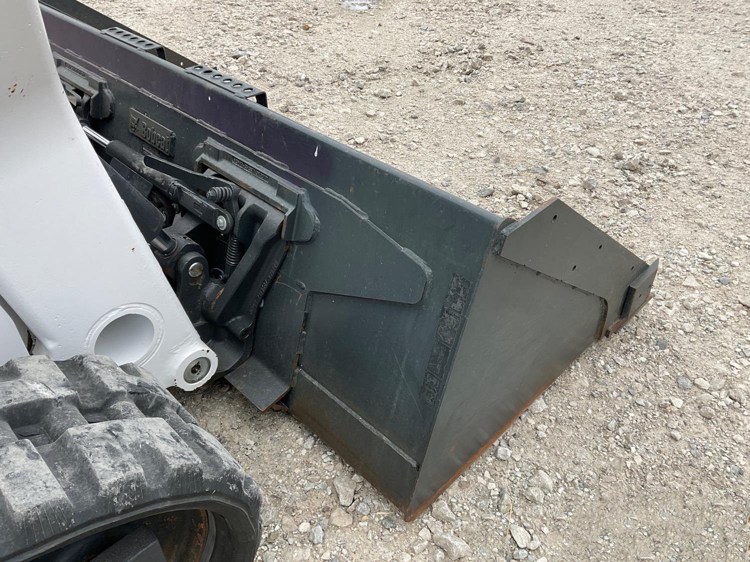 gallery 2021 Bobcat T76 R-Series Compact Track Loader