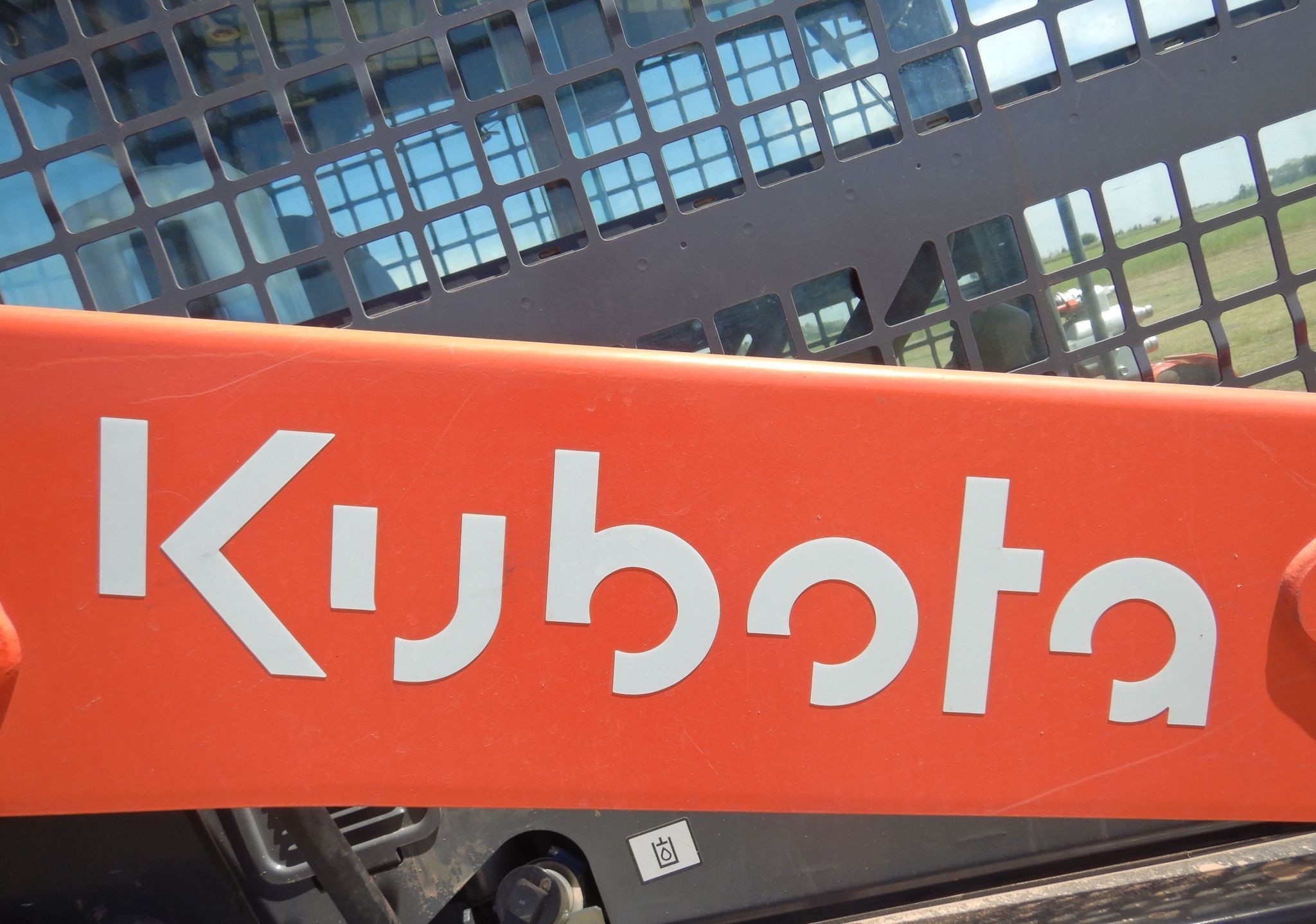 gallery 2021 Kubota SVL75-2  tracked skid steer loader
