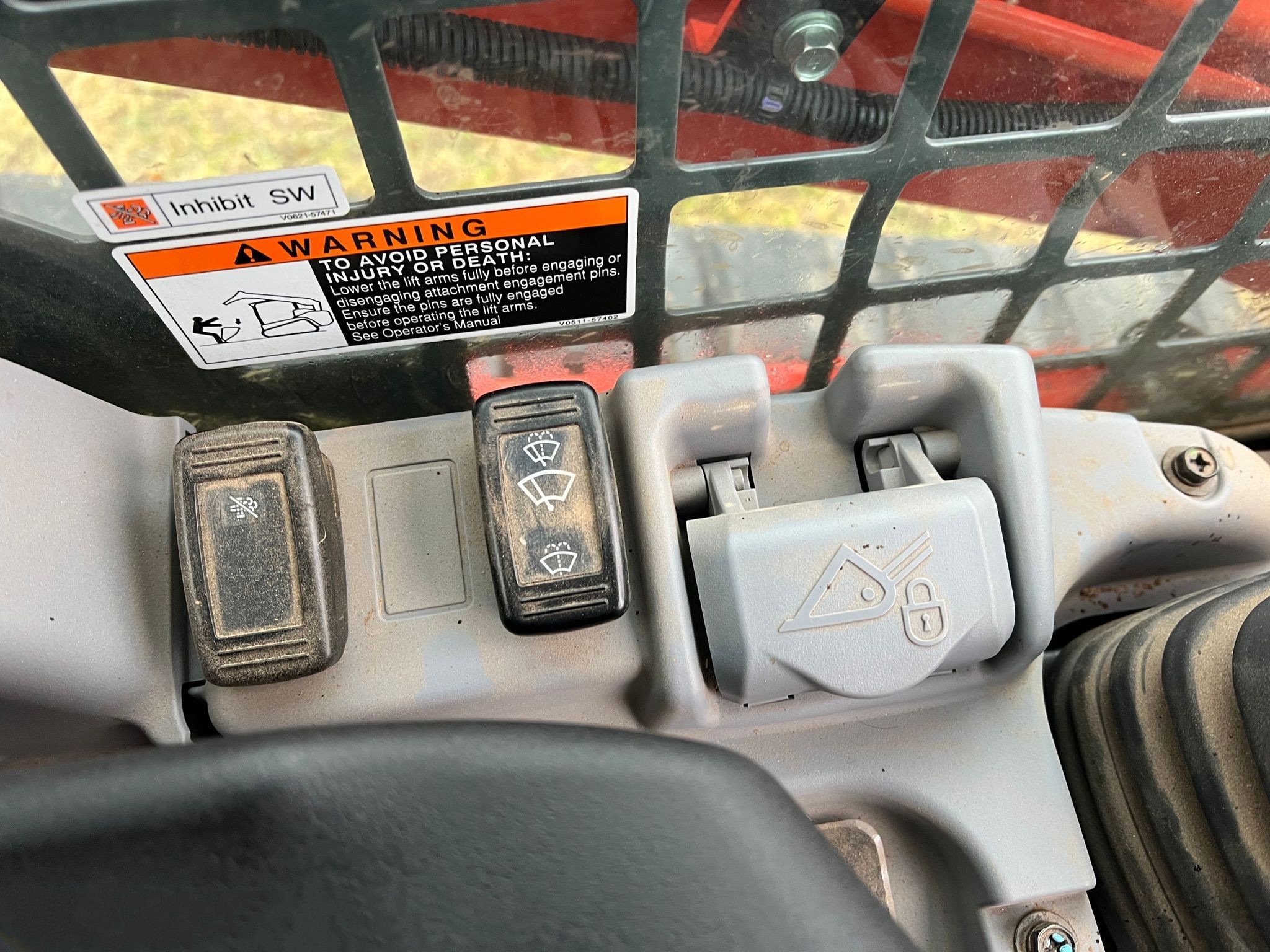 gallery 2021 Kubota SVL75-2 tracked skid steer loader