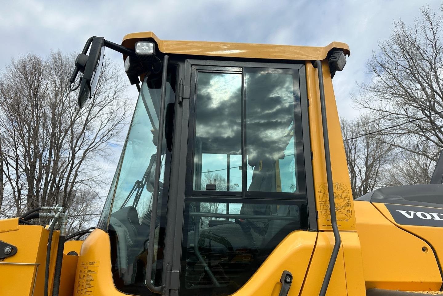 gallery 2018 Volvo L90H Wheel Loader