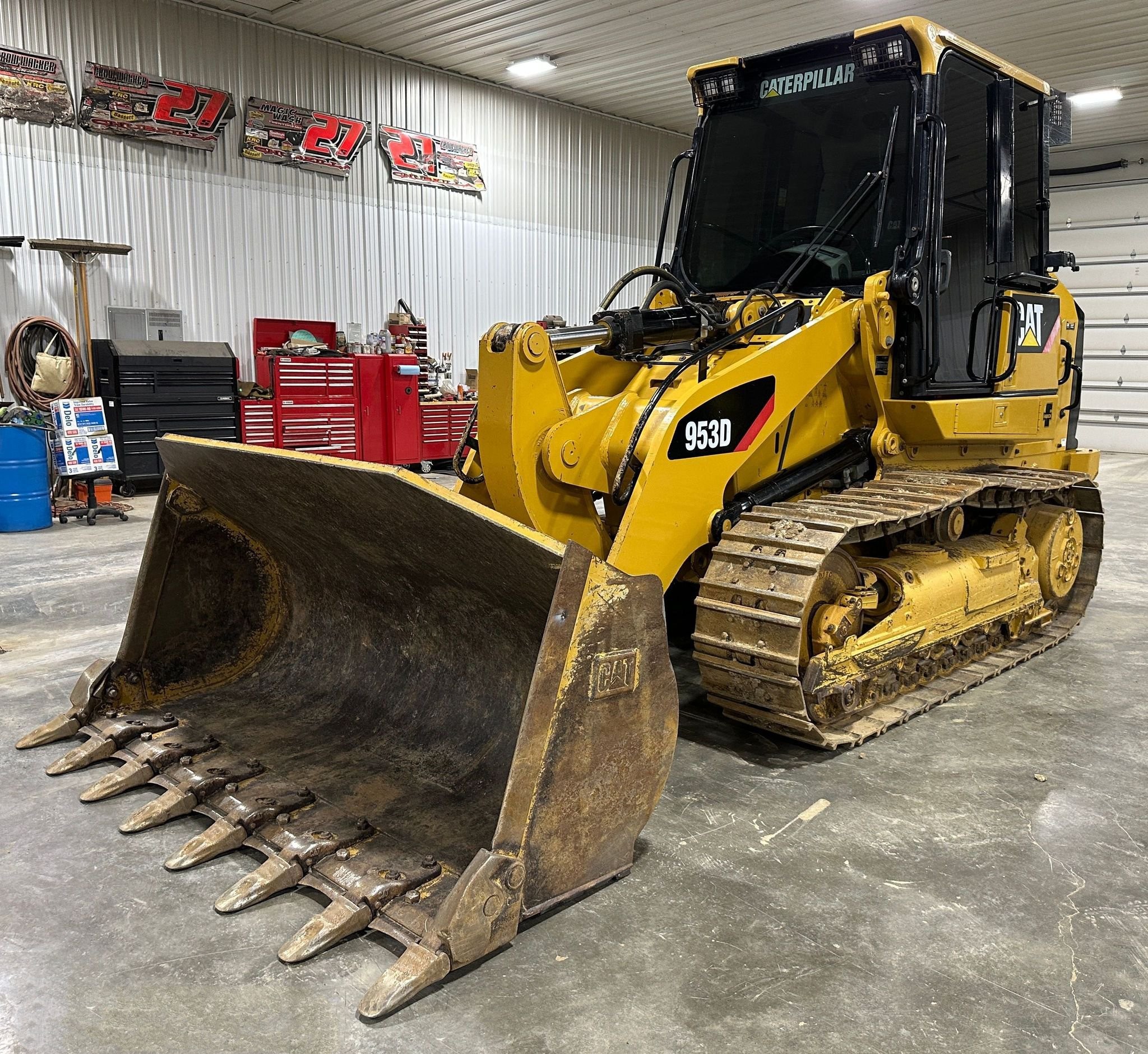 gallery 2016 Caterpillar 953D track loader