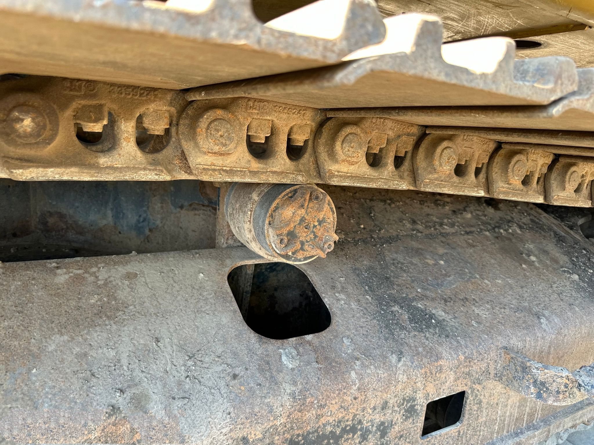 gallery 2015 Caterpillar 323FL excavator