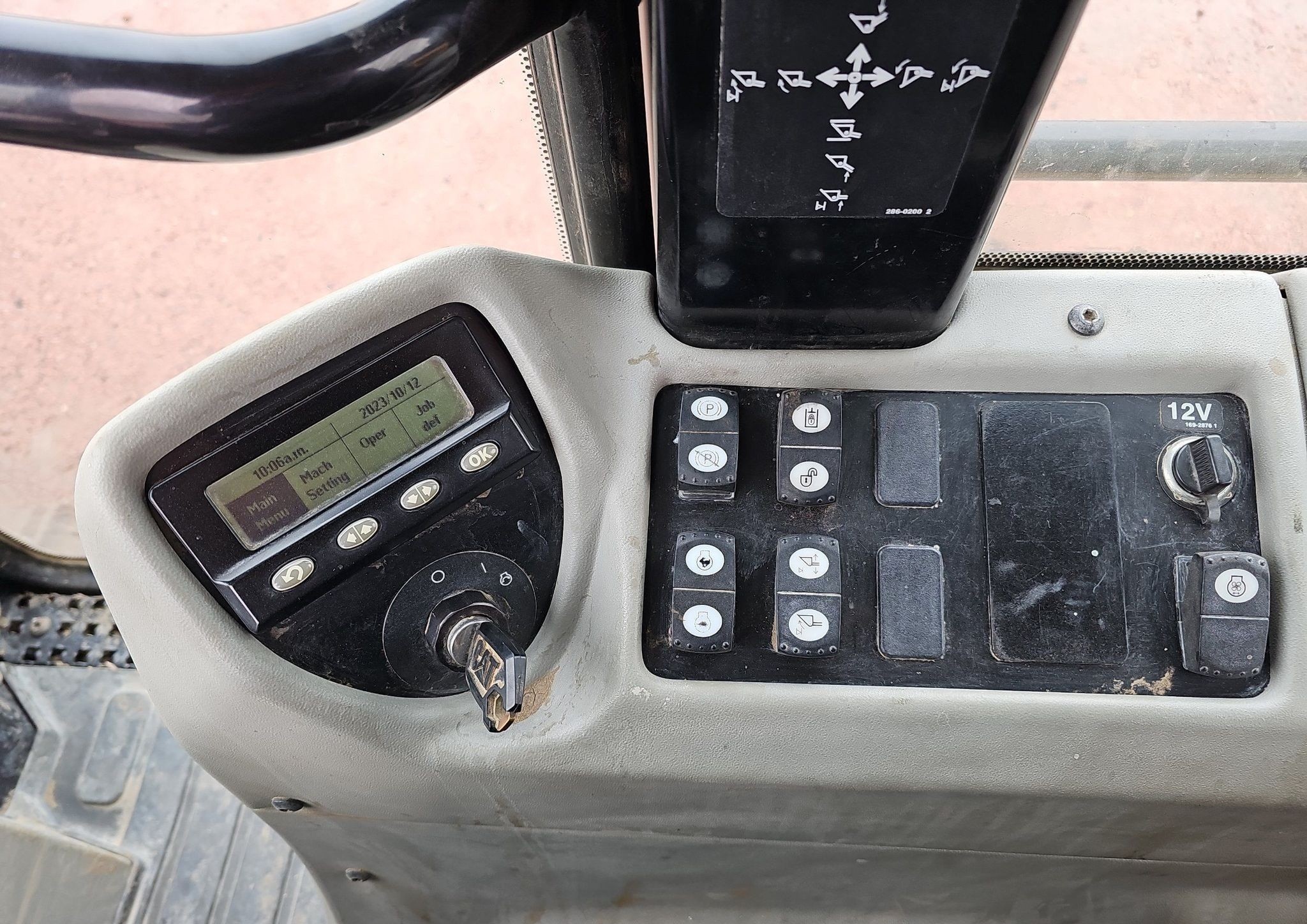 gallery 2015 Caterpillar 963D track loader
