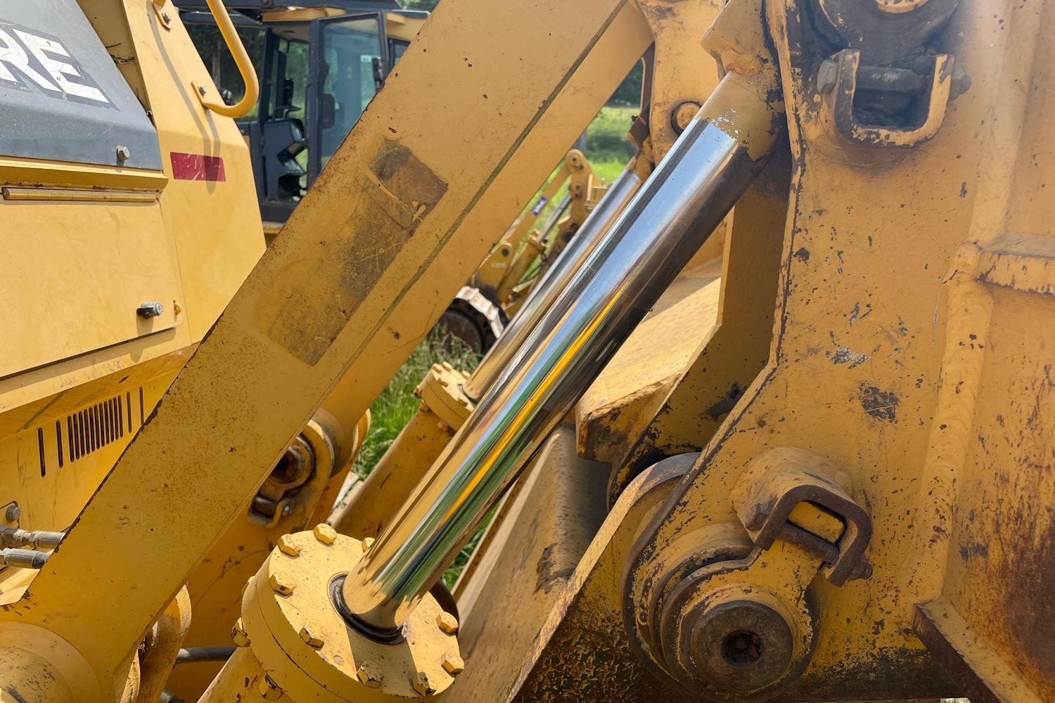 gallery 2007 John Deere 850J LT Dozer WMulti-Shank Ripper
