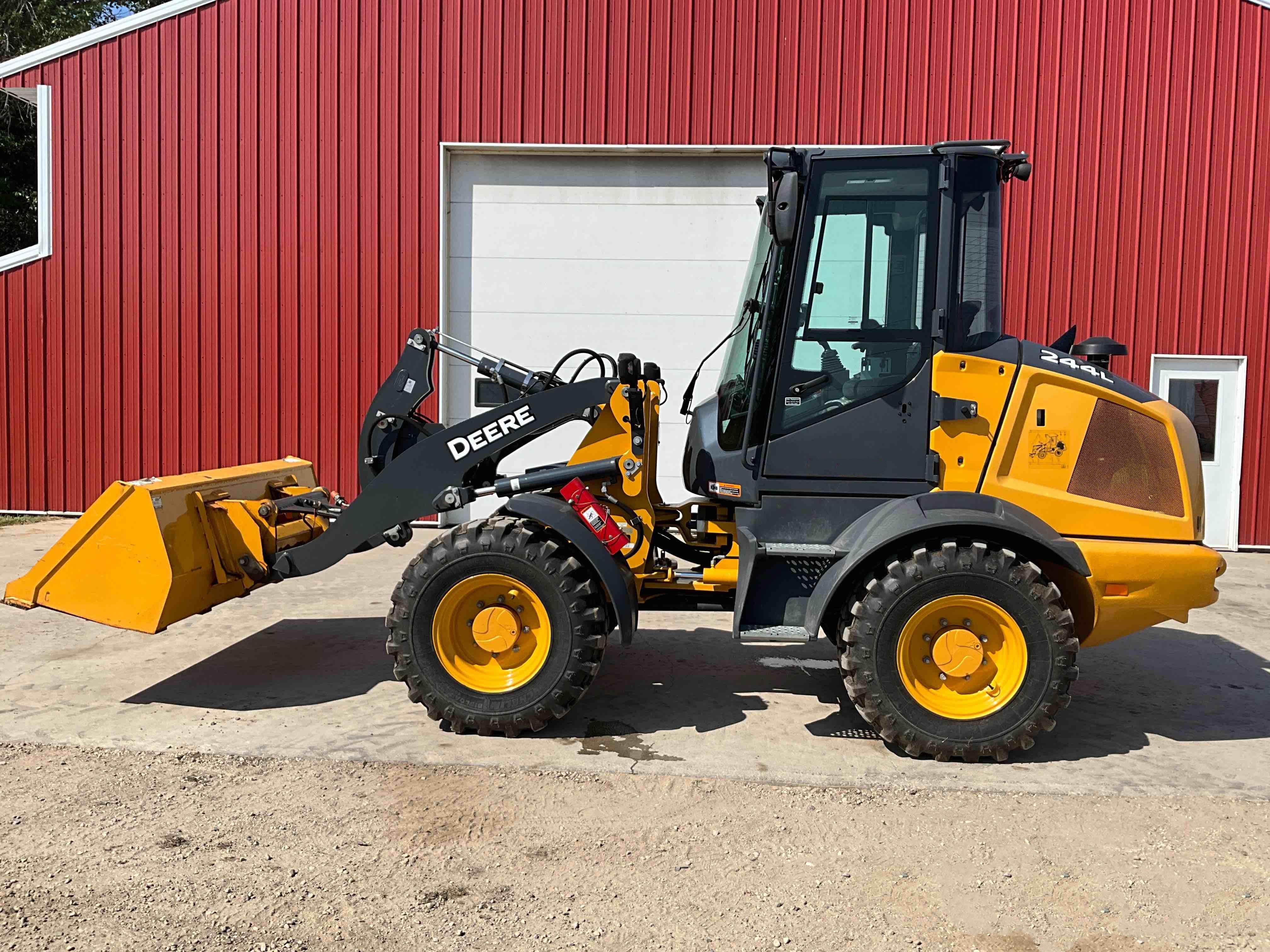gallery 2021 John Deere 244L Wheel Loader