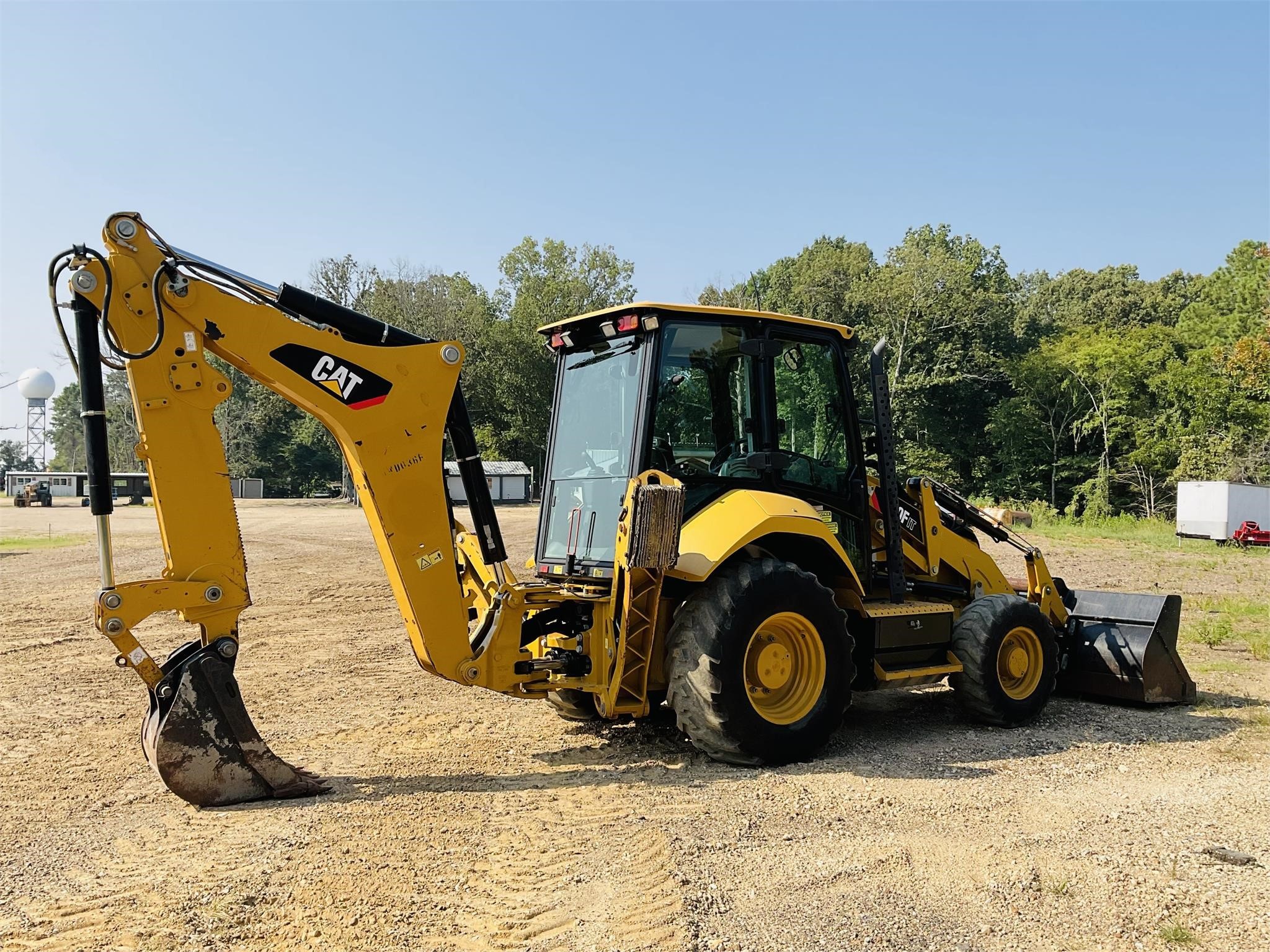 gallery 2015 CATERPILLAR 420F2 IT